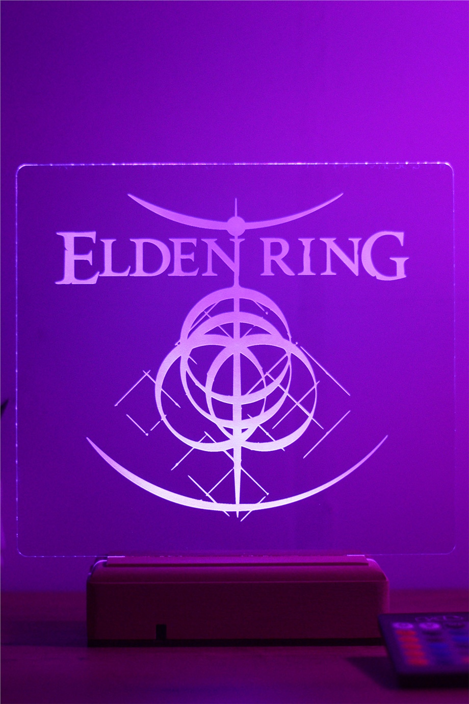 Elden Ring 16 Renkli Kumandalı Gece Lambası