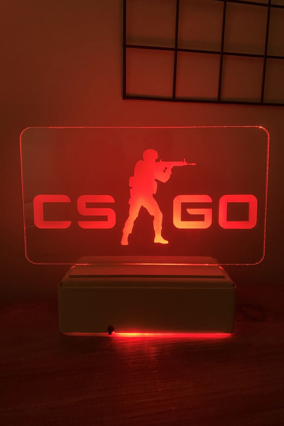 CS GO 16 Renk Masa Lambası