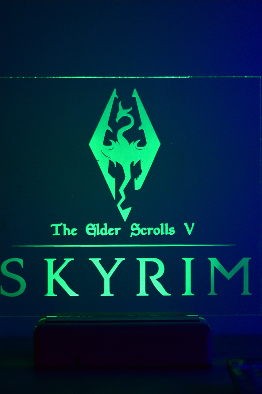 The Elder Scrolls V: Skyrim 16 Renkli Kumandalı Gece Lambası