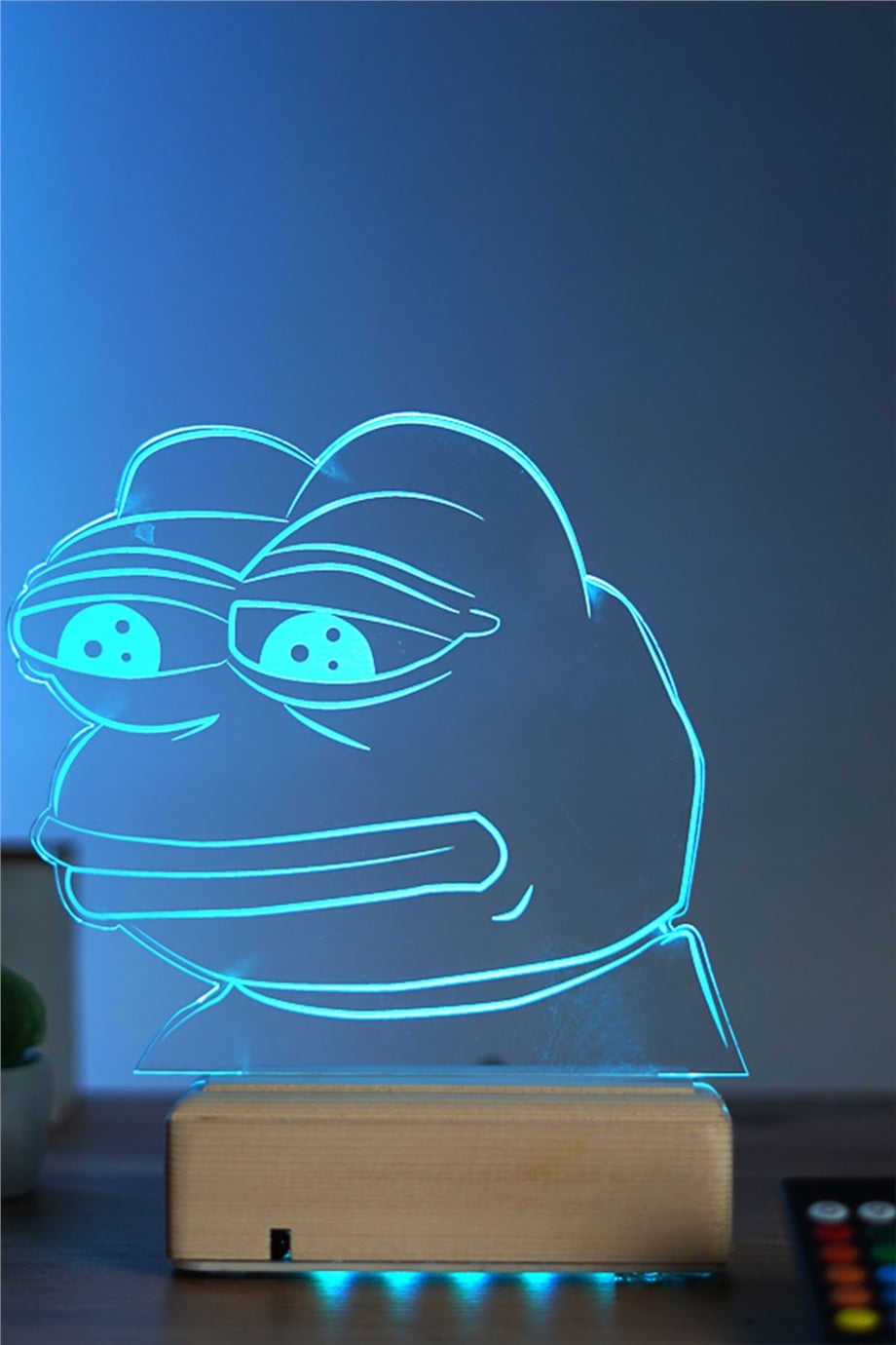 Sad Frog 16 Renk Gece Lambası