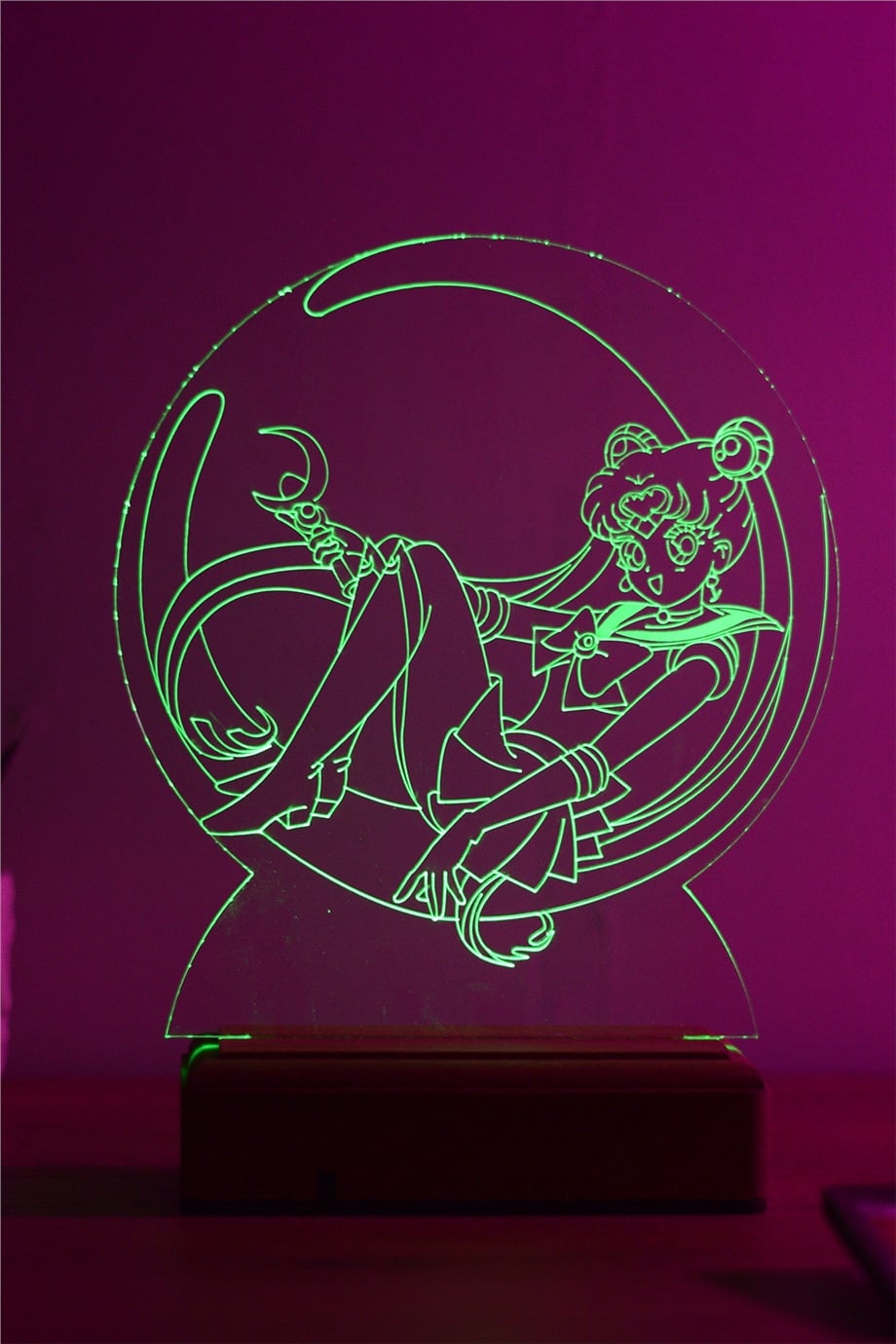 Sailor Moon Usagi Tsukino 16 Renkli Kumandalı Anime Gece Lambası