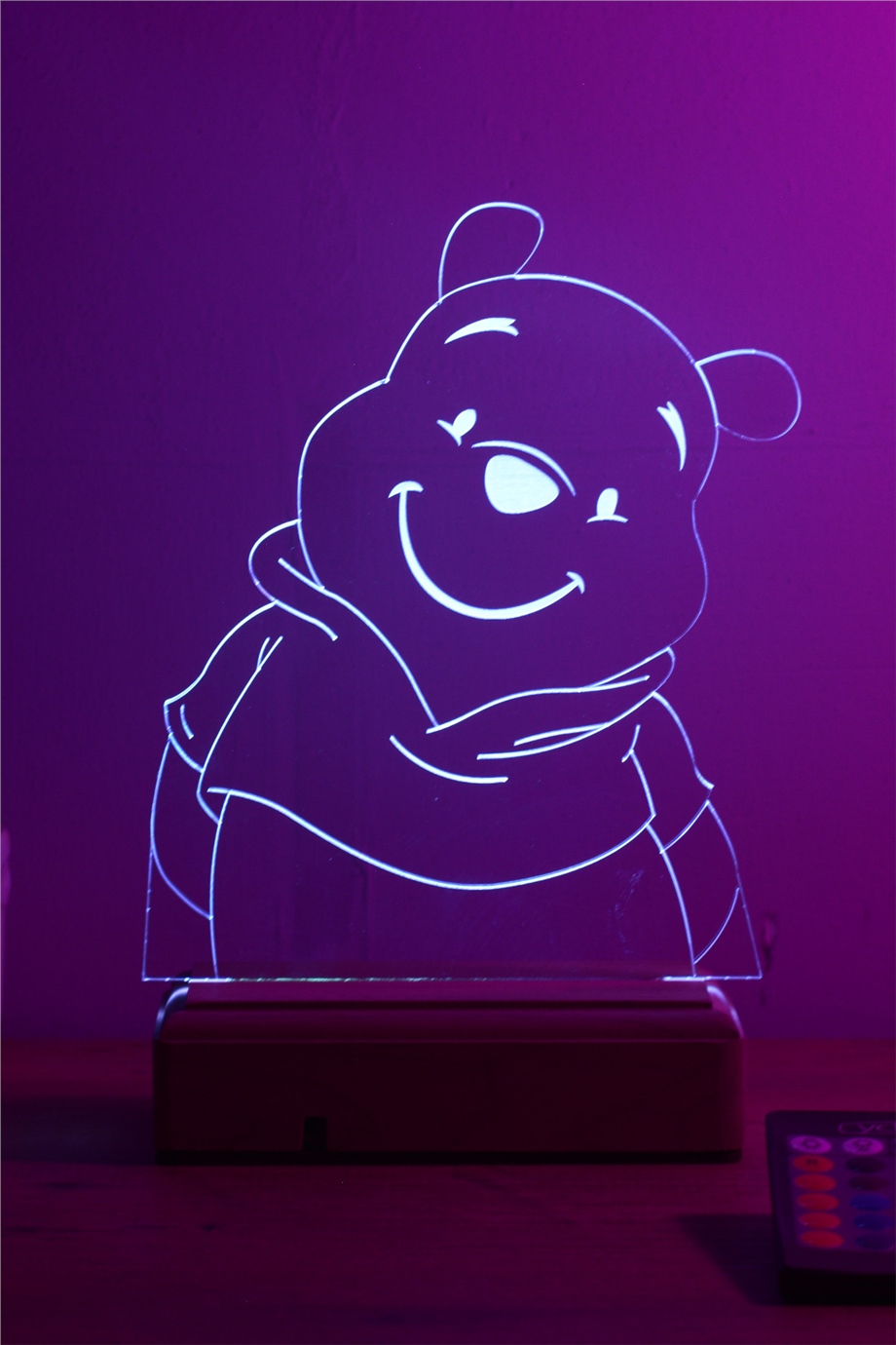 Winnie the Pooh Ayı Winnie Hediye 16 Renkli Kumandalı Gece Lambası