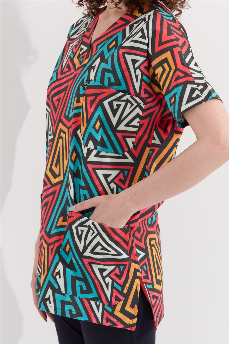 Carnival Basic -  Desenli Hemşire Doktor Veteriner Tek Üst Forma (UNISEX) / Geometrik