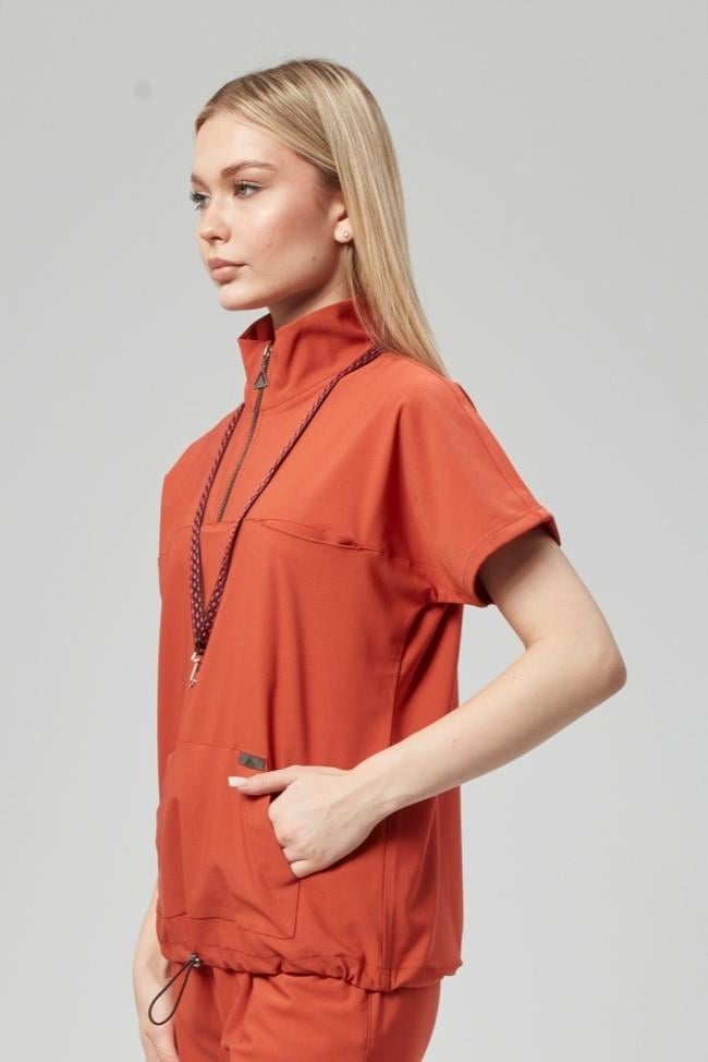 Extreme Cool Woman - Premium Çift Yön Likralı Doktor Hemşire Tek Üst Forma (KADIN), Mandalin