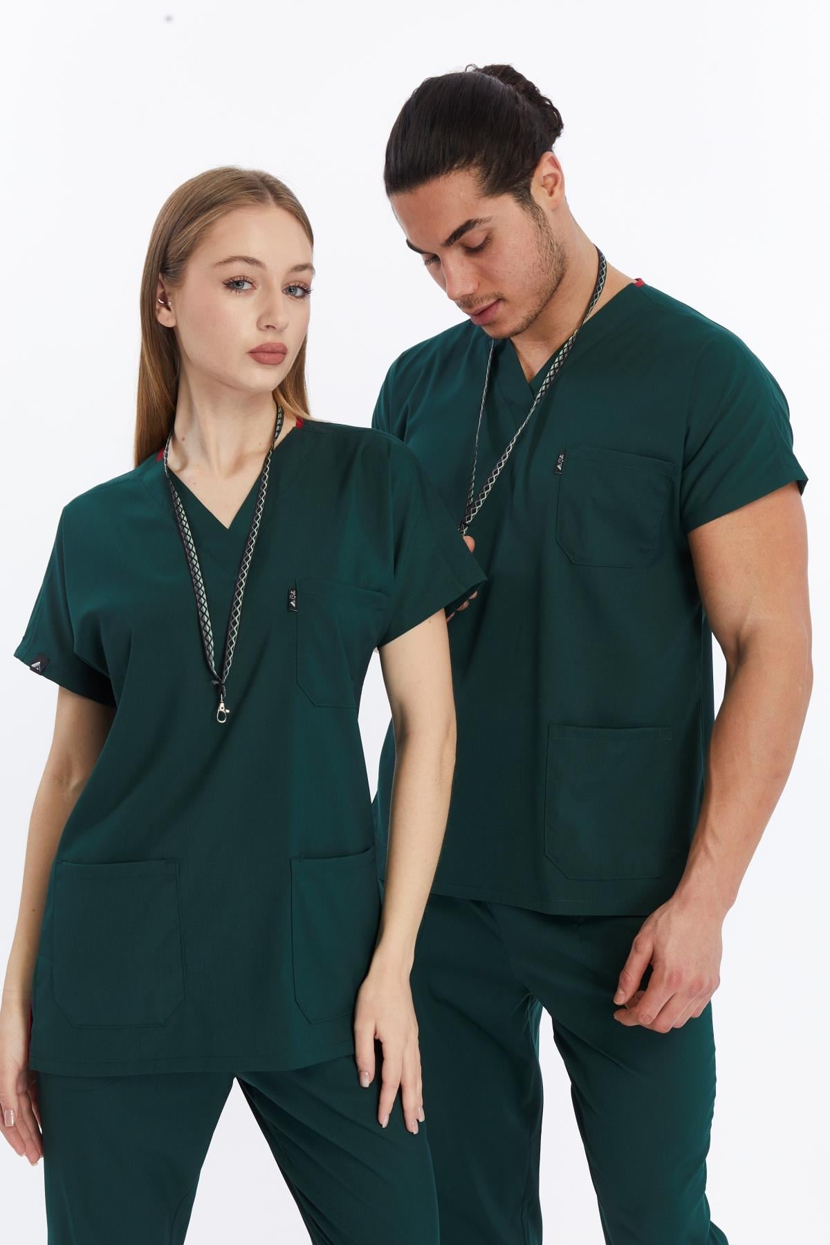 Happiness Basic - Likralı Doktor Hemşire Forma Takımı Scrubs Üniforma Cerrahi Takım (UNISEX), Koyu Yeşil