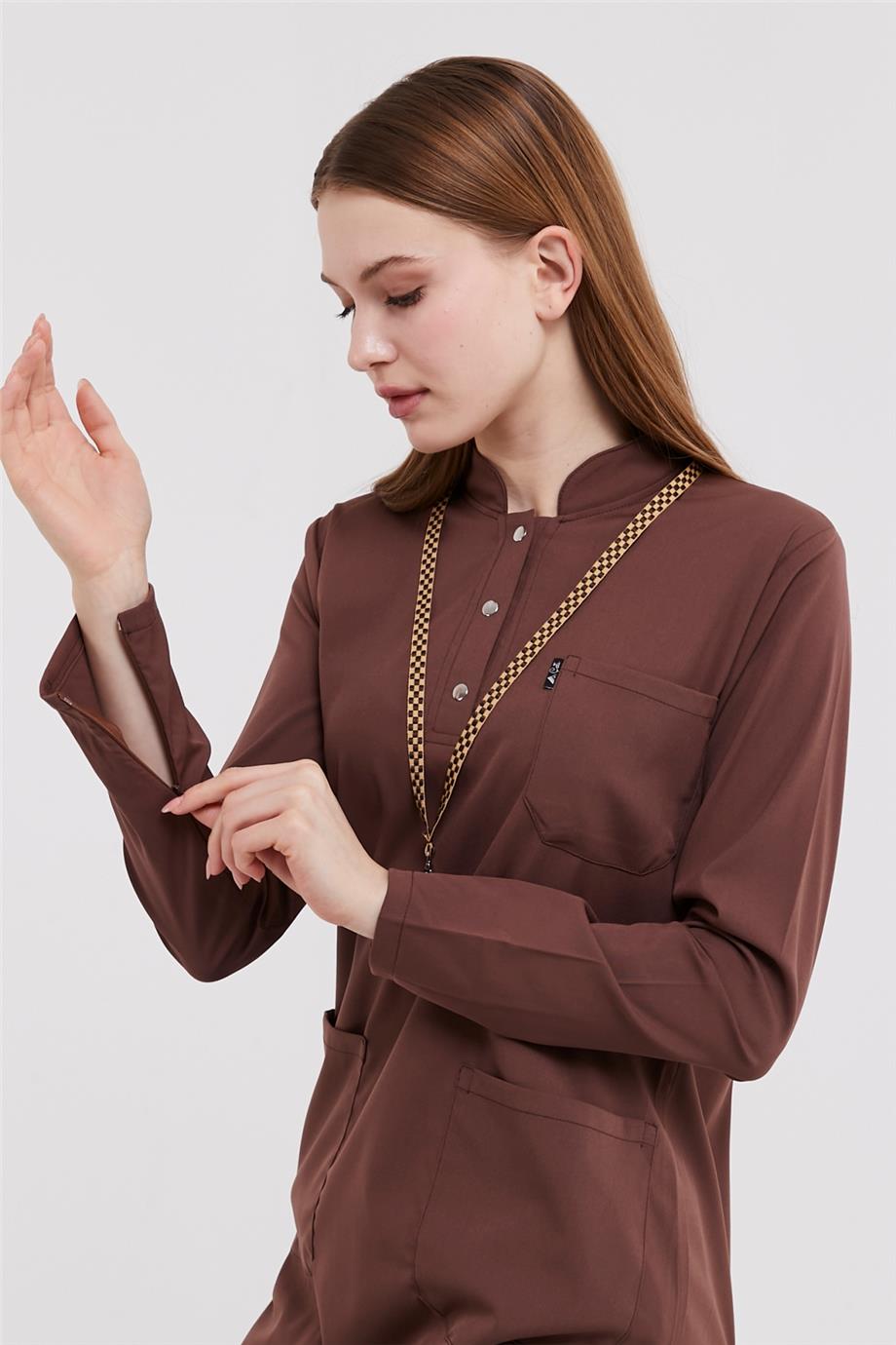 Happiness Modest - Likralı Doktor Hemşire Tesettür Forma Takımı Scrubs Üniforma Cerrahi Takım, Çikolata Kahve