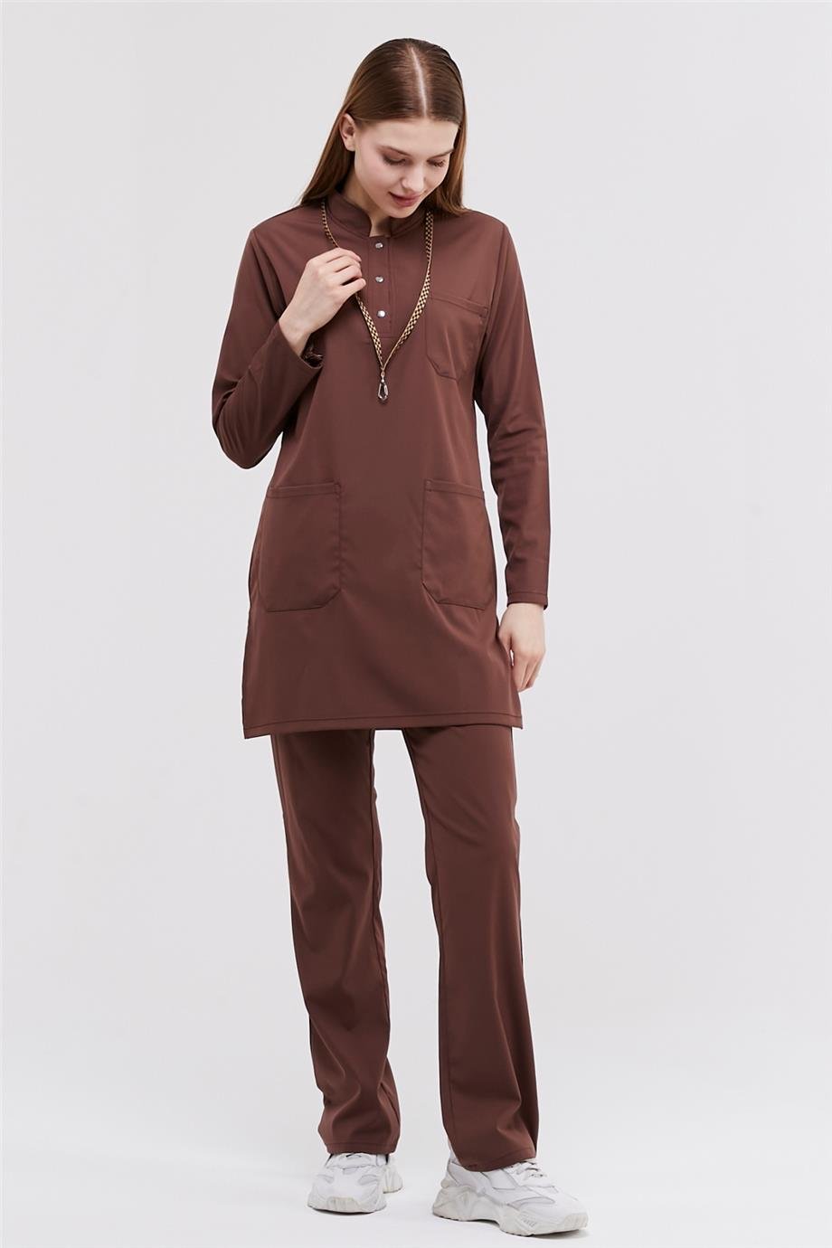 Happiness Modest - Likralı Doktor Hemşire Tesettür Forma Takımı Scrubs Üniforma Cerrahi Takım, Çikolata Kahve