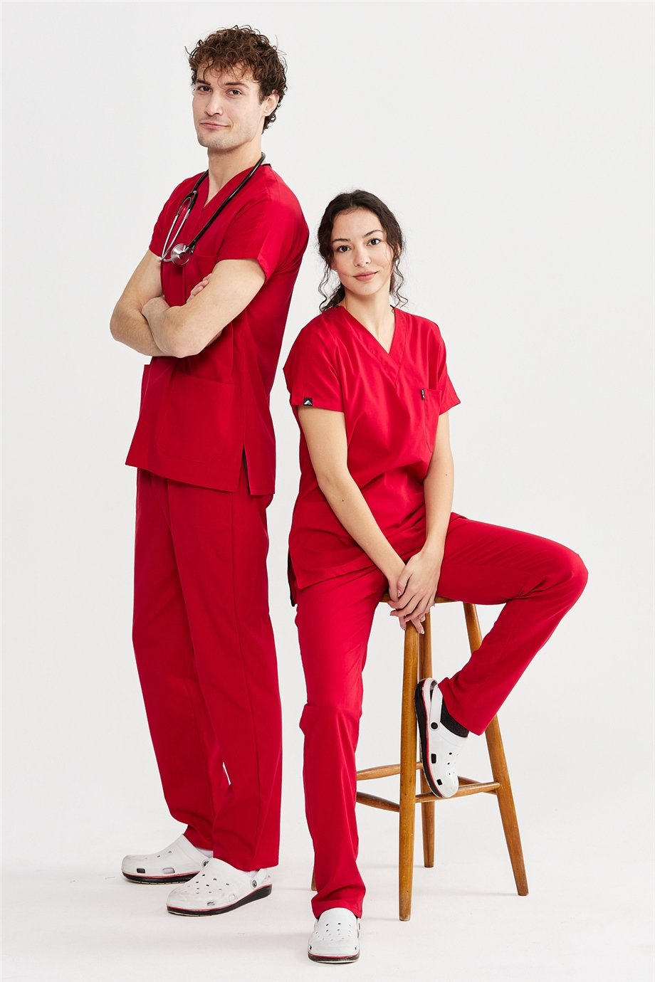 UltraLycra Basic - Likralı Doktor Hemşire Forma Takımı Scrubs Üniforma Cerrahi Takım (UNISEX), Kırmızı
