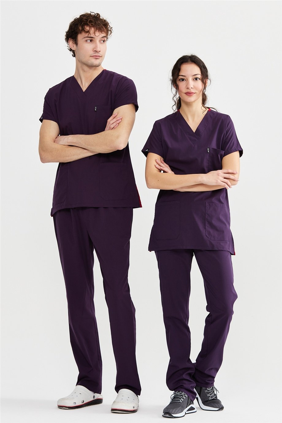 UltraLycra Basic - Likralı Doktor Hemşire Forma Takımı Scrubs Üniforma Cerrahi Takım (UNISEX), Koyu Mor