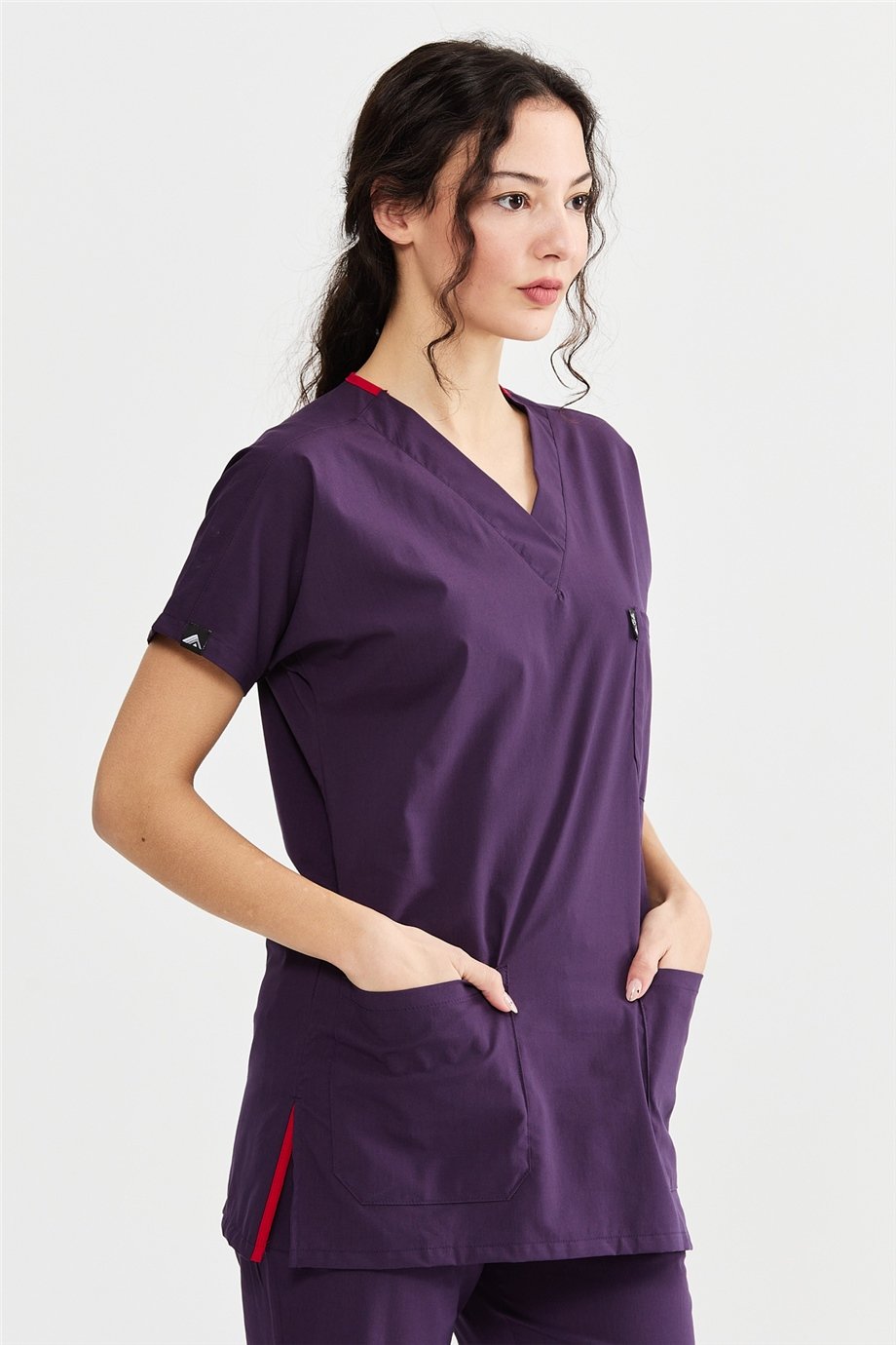 UltraLycra Basic - Likralı Doktor Hemşire Forma Takımı Scrubs Üniforma Cerrahi Takım (UNISEX), Koyu Mor