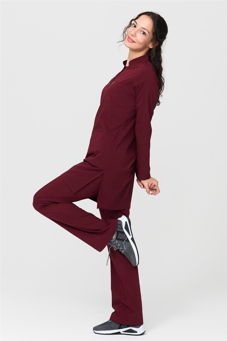 UltraLycra Modest - Likralı Doktor Hemşire Tesettür Forma Takımı Scrubs Üniforma Cerrahi Takım, Bordo