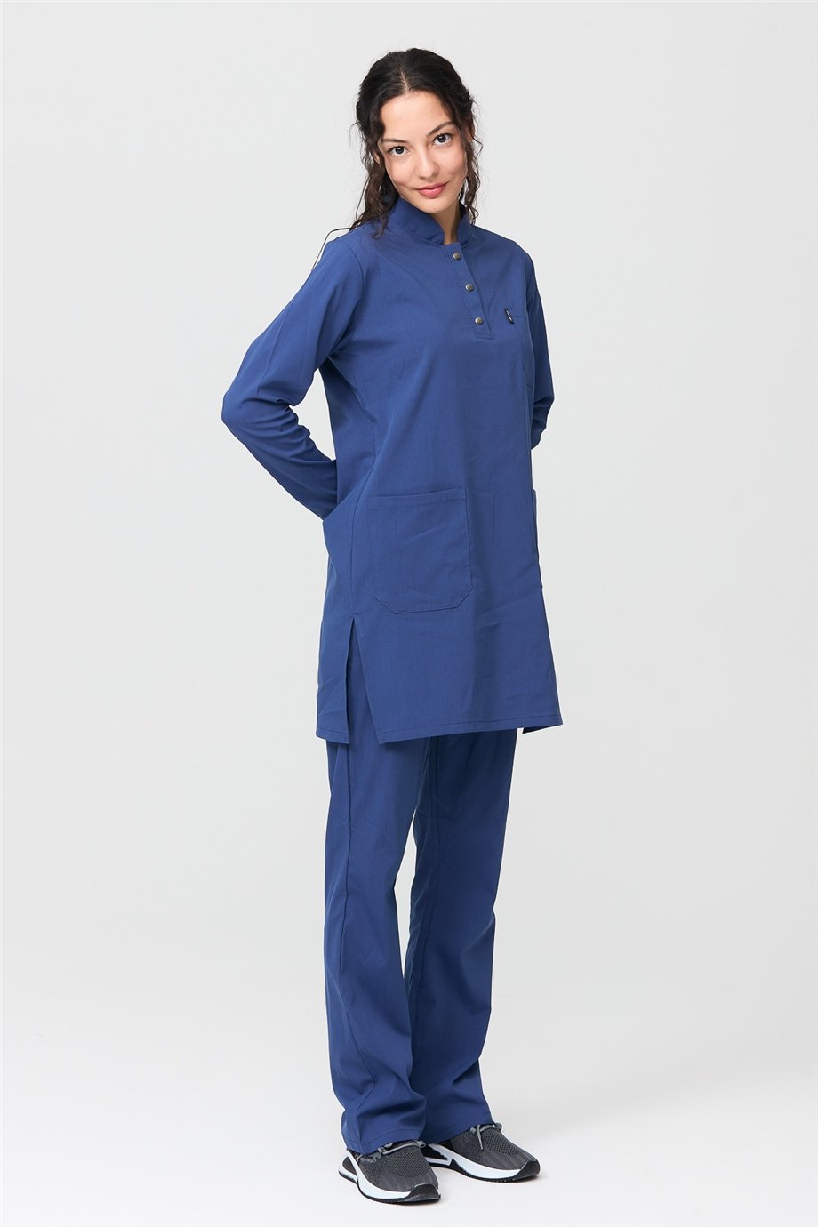 UltraLycra Modest - Likralı Doktor Hemşire Tesettür Forma Takımı Scrubs Üniforma Cerrahi Takım, Fırtına Mavi