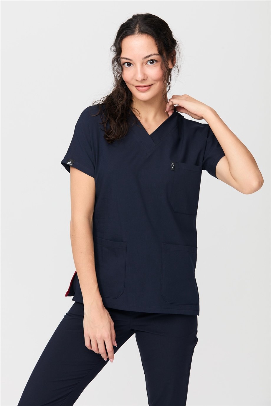 UltraLycra Spaniard - Likralı Doktor Hemşire Forma Takımı Scrubs Üniforma Cerrahi Takım (KADIN), Lacivert