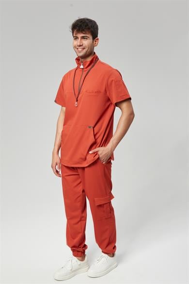 Extreme Cool Man - Premium Çift Yön Likralı Doktor Hemşire Forma Takımı Scrubs Üniforma Cerrahi Takım (ERKEK), Mandalin