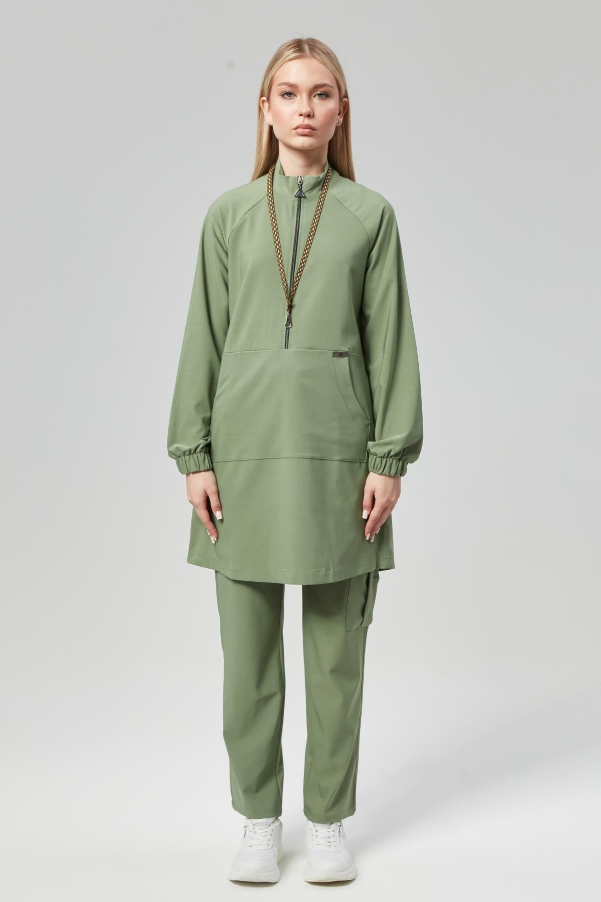 Extreme Cool Modest - Premium Çift Yön Likralı Doktor Hemşire Forma Takımı (KADIN), Yosun