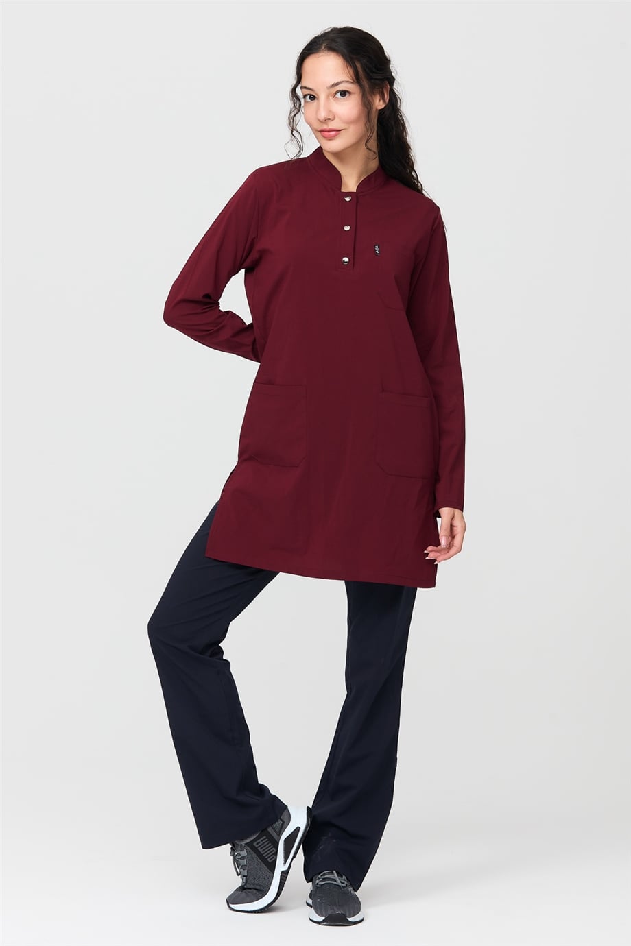 UltraLycra Harmony/Modest - Likralı Doktor Hemşire Tesettür Forma Takımı Scrubs Üniforma Cerrahi Takım, Bordo/Laci