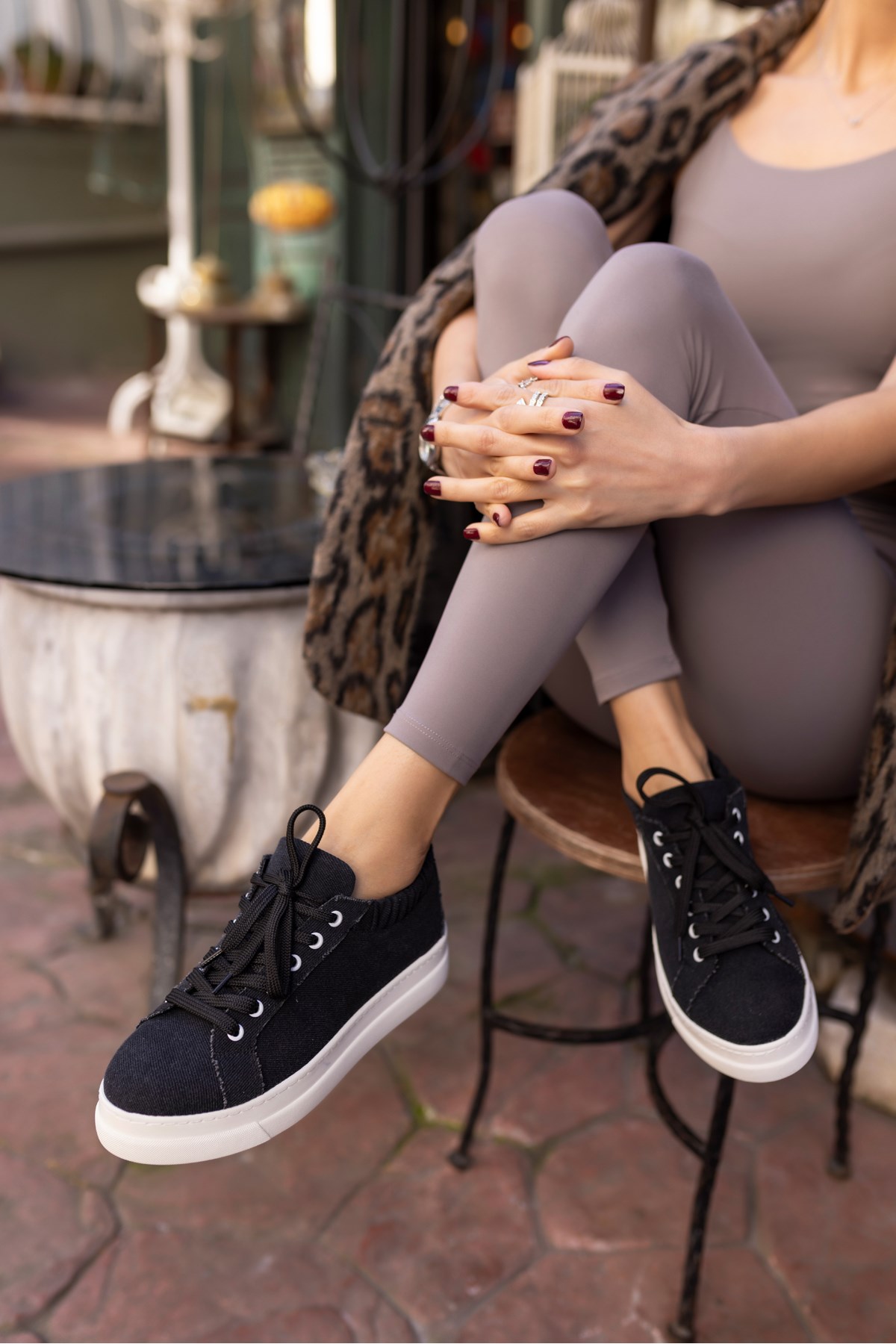 GWEN KADİN SİYAH KETEN LASTİKLİ SNEAKER