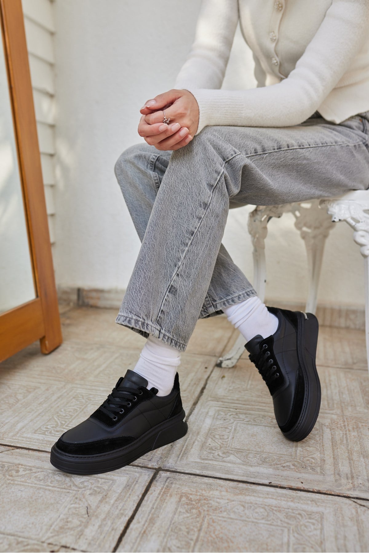 OKİTA KADIN SİYAH BAGCIKLI GERCEK DERİ SNEAKER