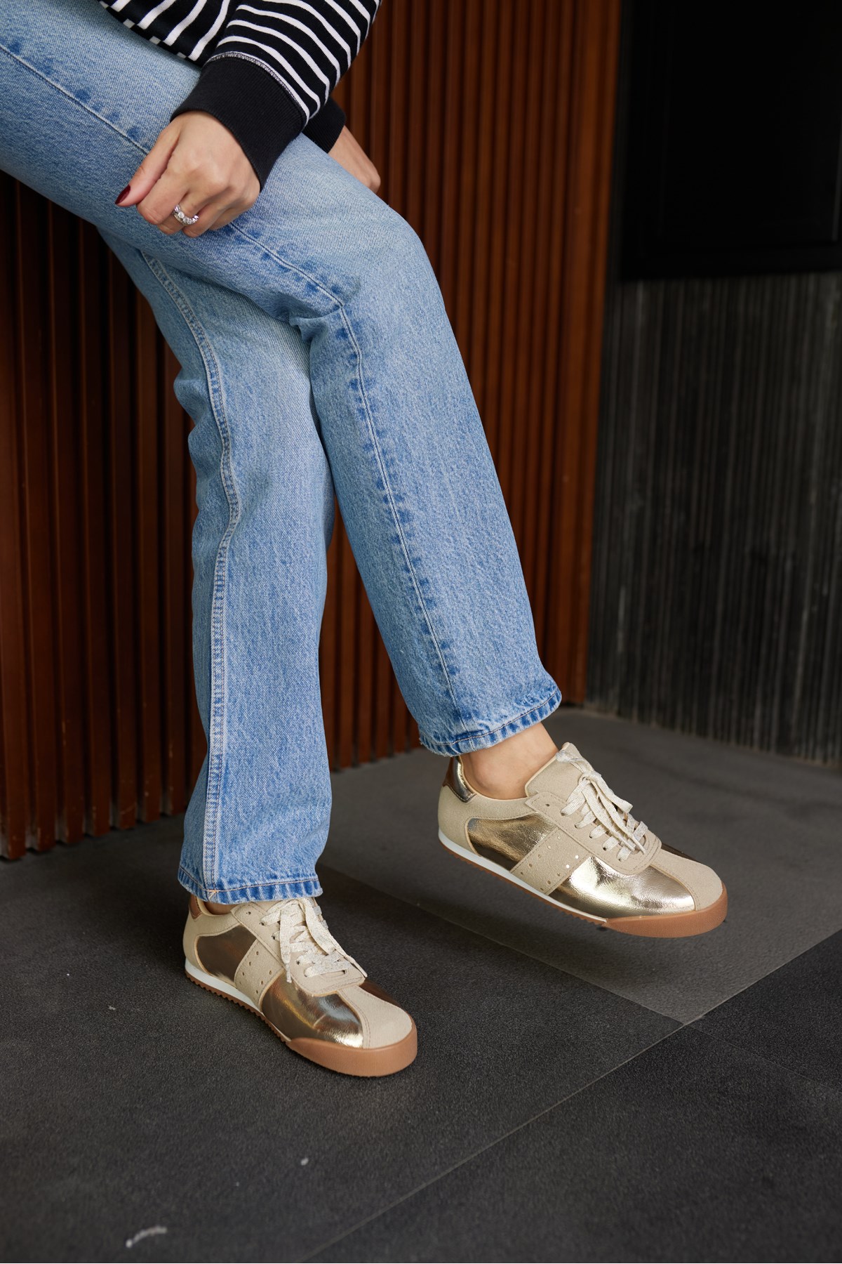 APRİL KADIN ALTIN BAGCIKLI SNEAKER