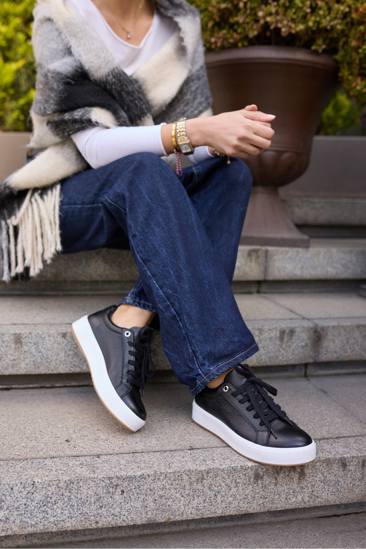 ZALVİRO KADİN SİYAH GERCEK DERİ BAGCIKLI SNEAKER