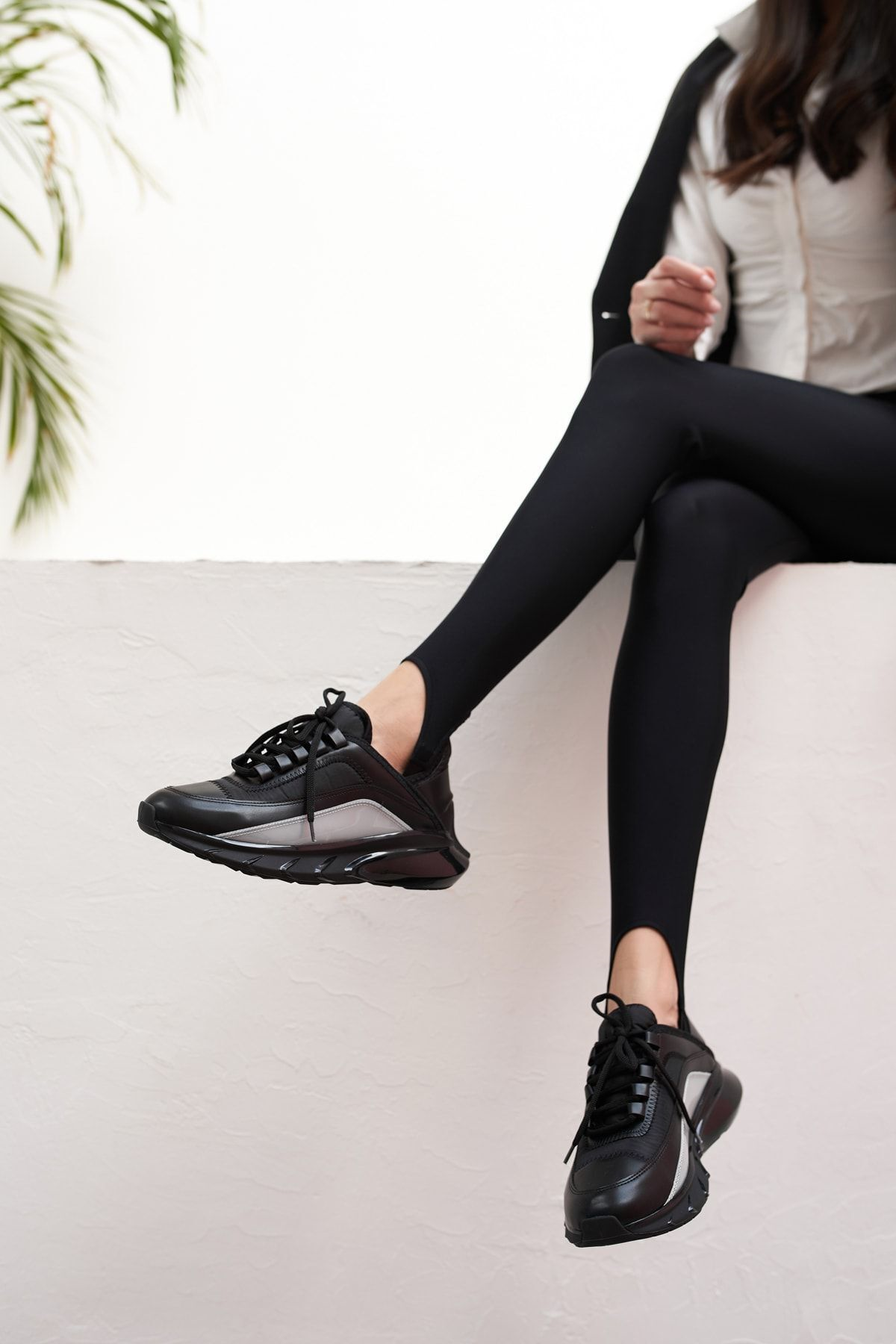 Marla Kadın Siyah Cilt Siyah Parasut Deri Airtaban Detay Sneakers