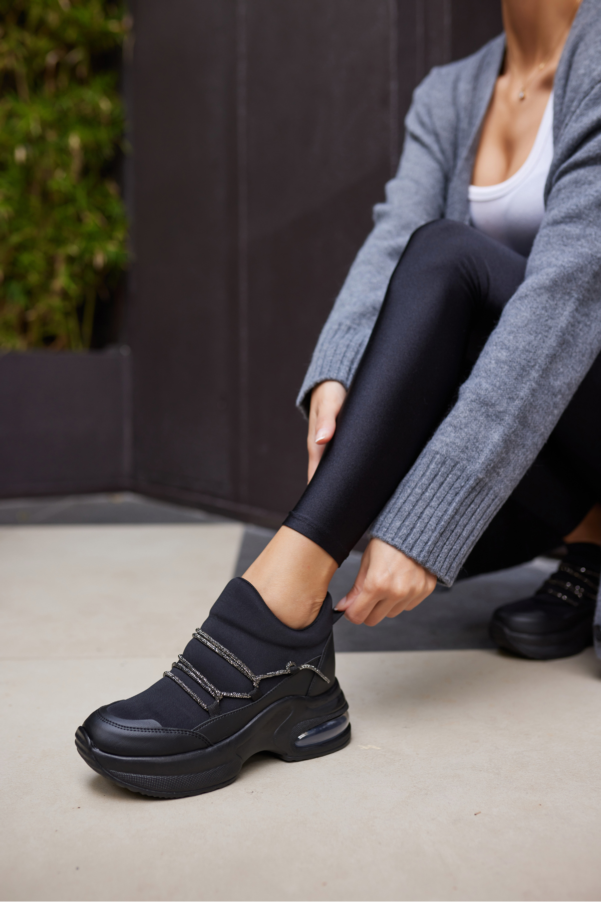 AİRLU KADIN SİYAH DOLGU TOPUK DETAY SNEAKERS