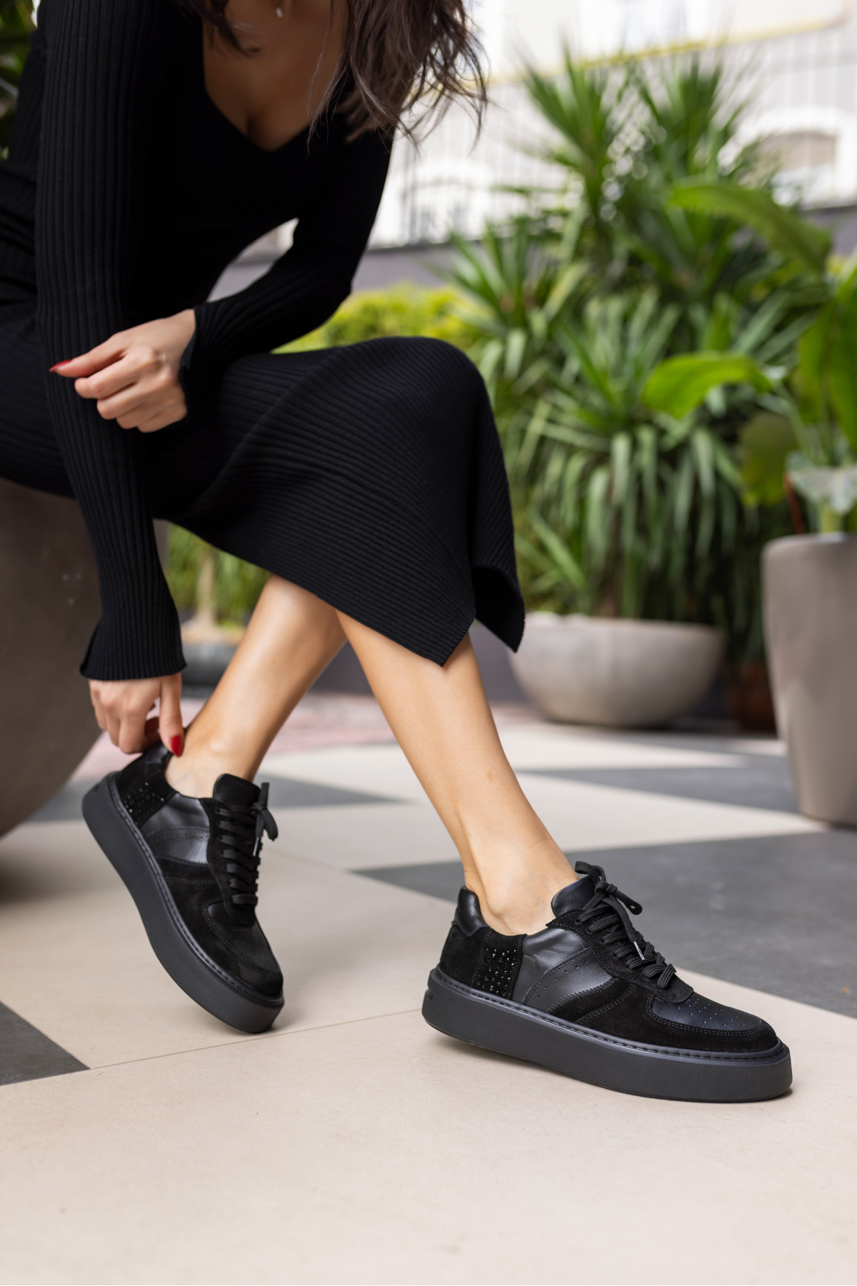 KADIN SİYAH EVA TABANİ GERCEK DERİ SNEAKER