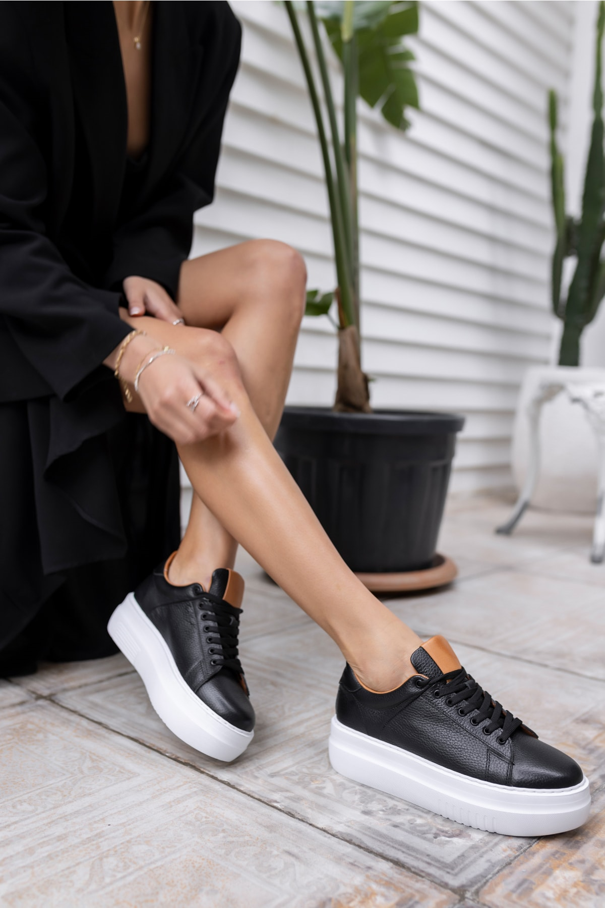 ROLD KADIN BEJ GERCEK DERİ SNEAKER