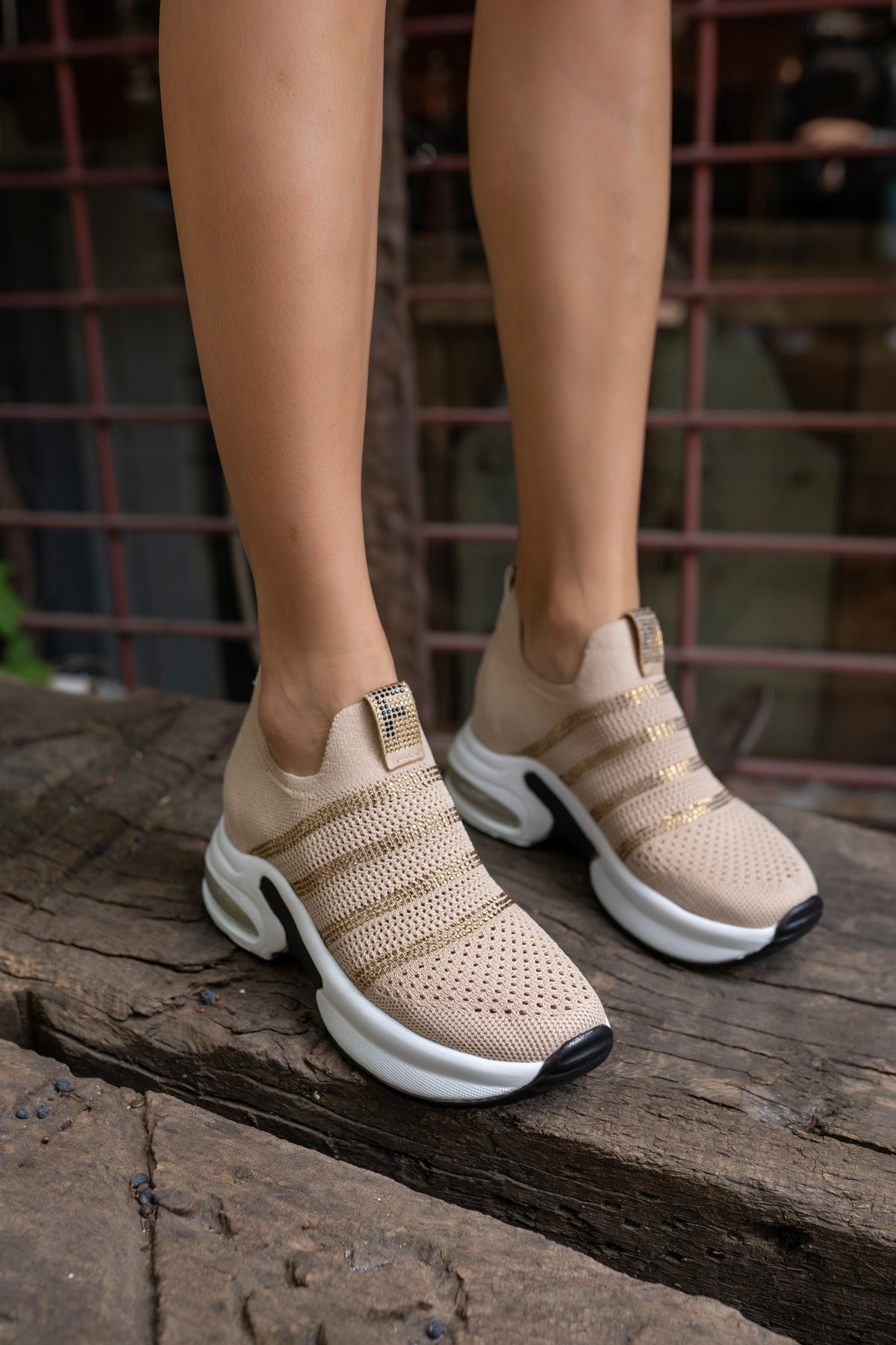 Sabina Kadin Nude Tas Detay Gızlı Topuk Sneakers