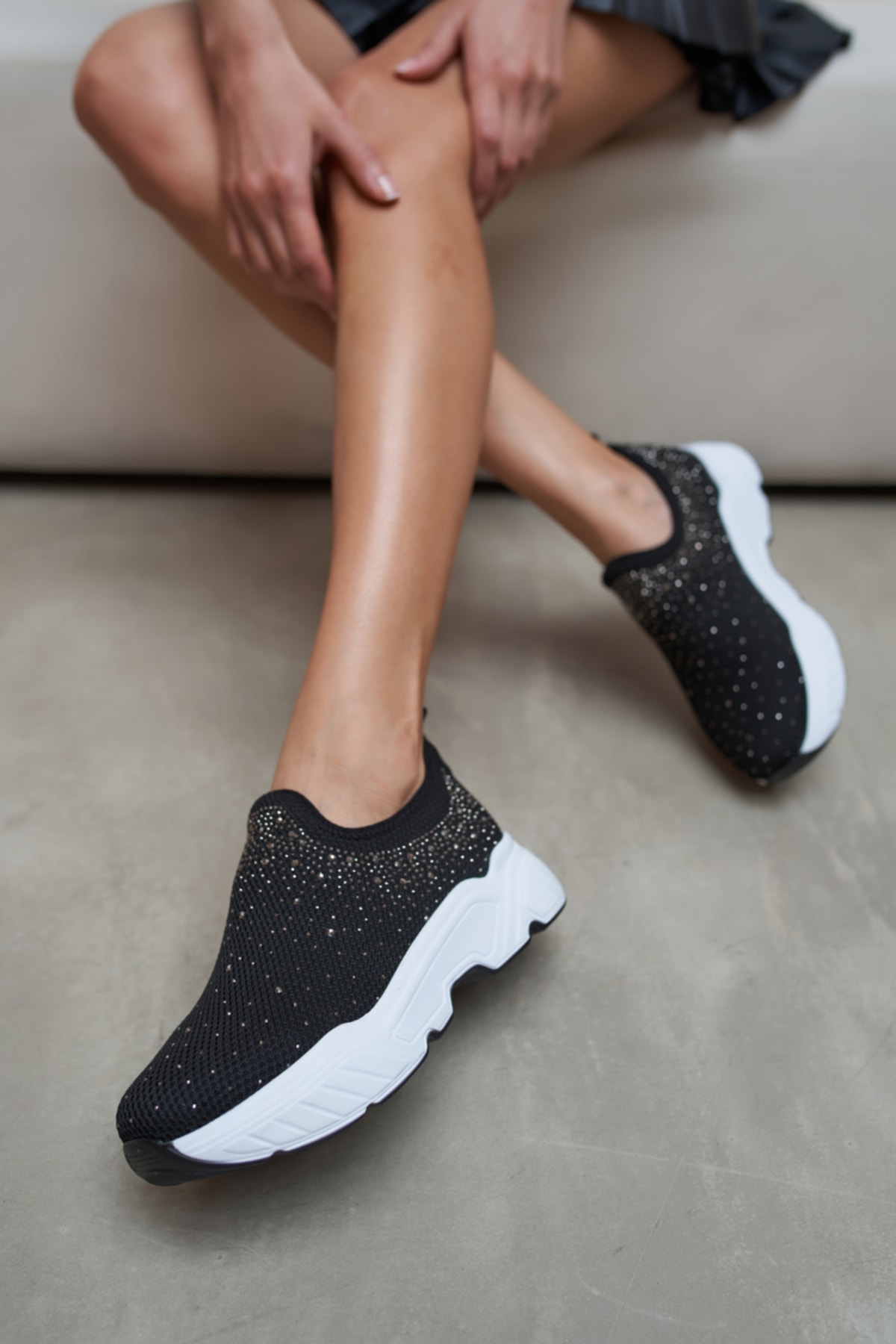 Yuliya Kadın Siyah Taş Ve Triko Detay Sneakers Ayakkabı