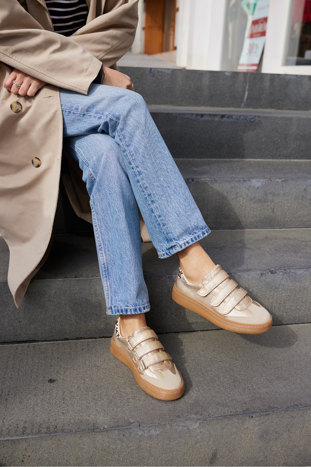 CELSO KADİN ALTIN CİRTLİ SNEAKERS