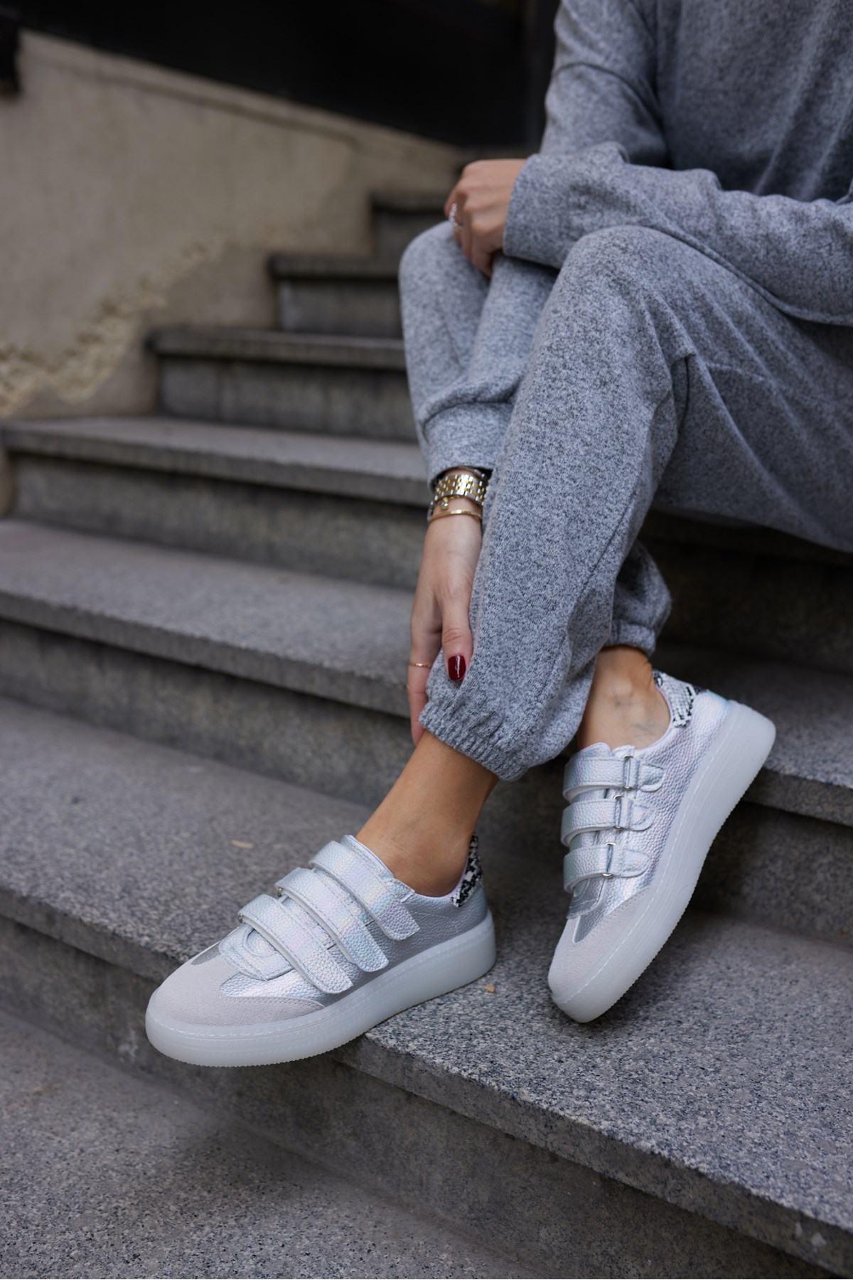 CELSO KADİN GUMUS CIRTLI SNEAKERS