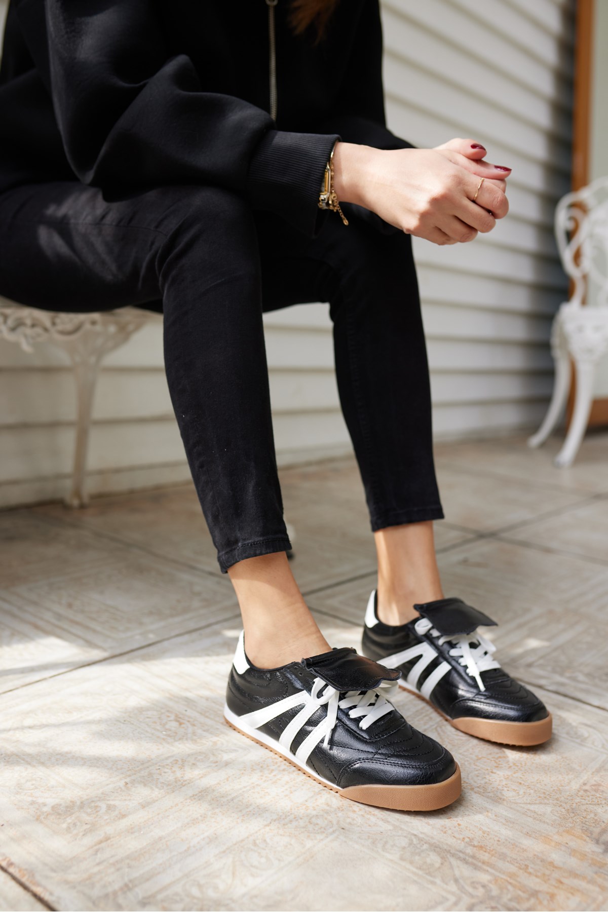 EDUARD KADIN SİYAH DIKIS DETAY SNEAKERS