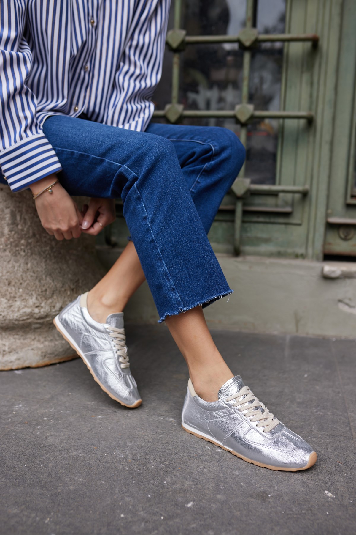 TORES KADIN GUMUS GERCEK DERİ BAGCIKLI SNEAKER