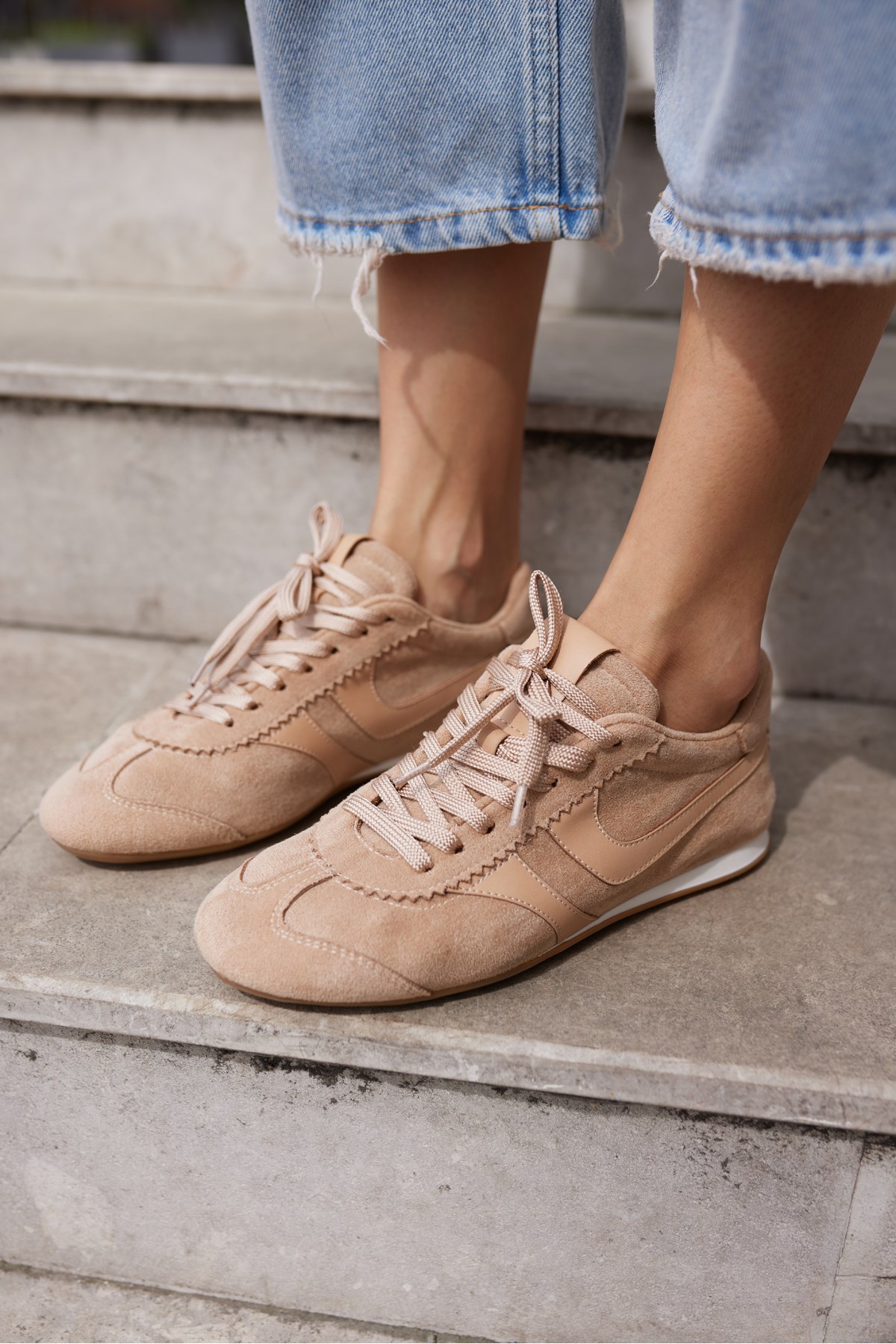ANNA KADIN BEJ SUET BAGCIKLI SNEAKER