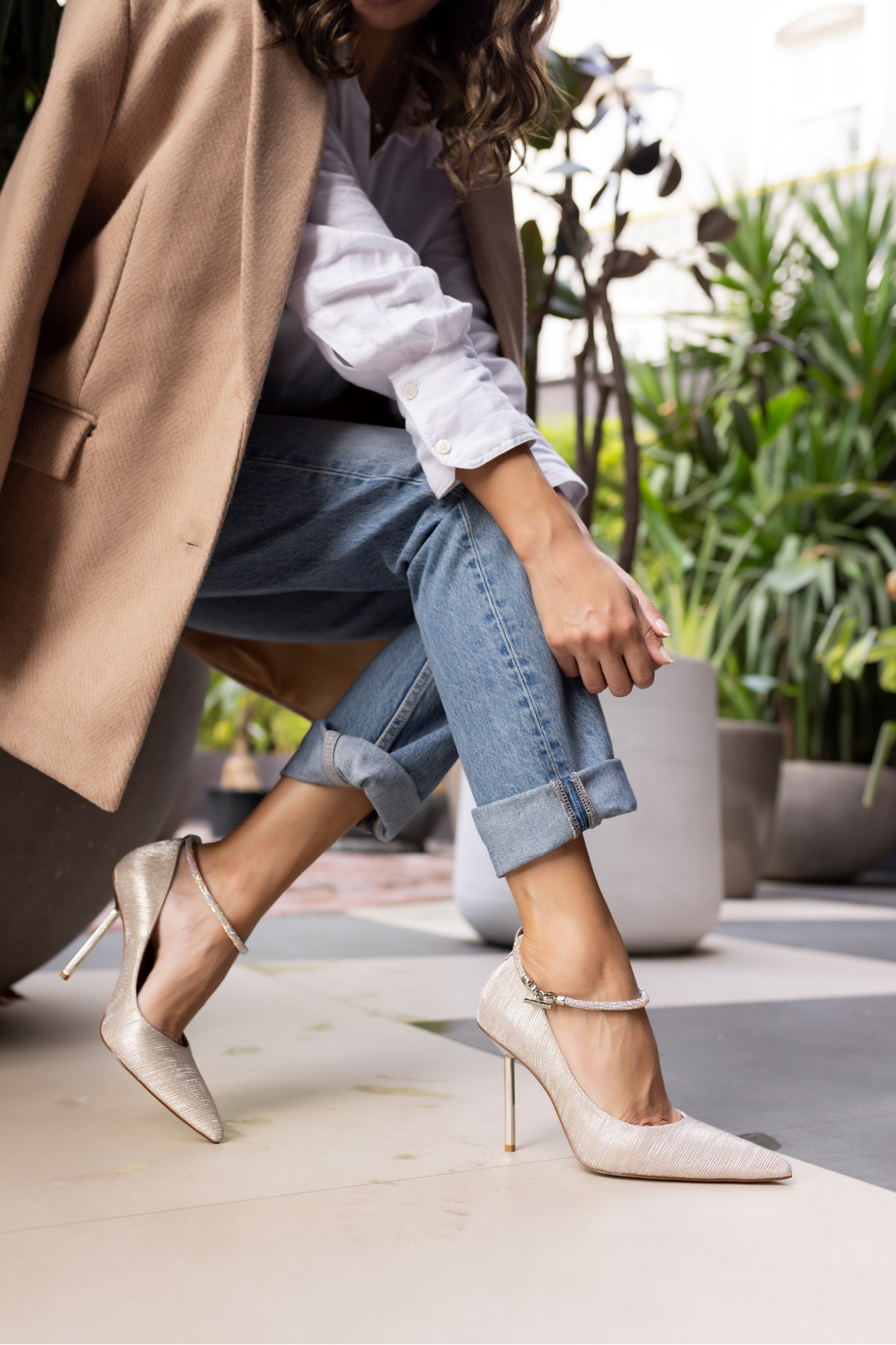 STİLA KADIN BEJ İTHAL MALZEME TAŞ ATKILI STILETTO