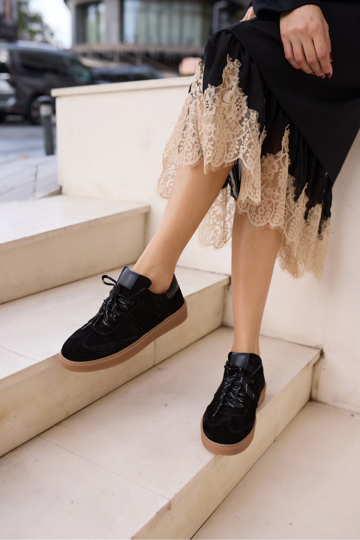 FİORİN KADİN SİYAH GERCEK DERİ SUET SNEAKER