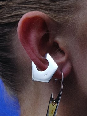 NEUTRON EAR CUFF SILVER