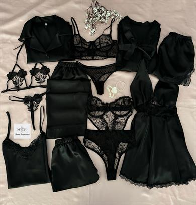 12 Parça Kutulu Tutu Çeyiz Seti