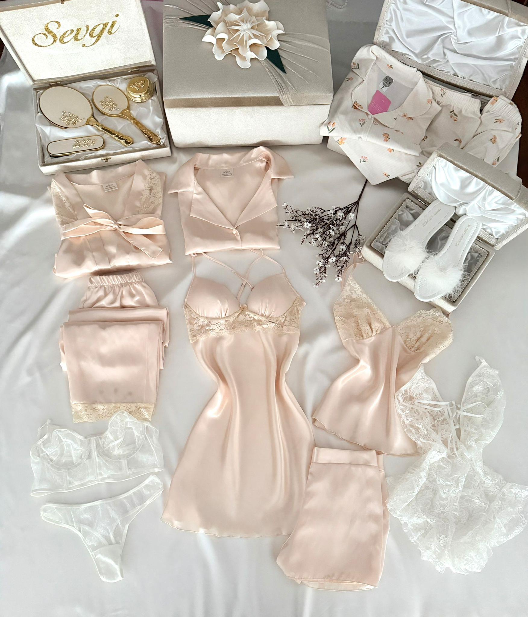 22 Parça İsme Özel Kapiçino Bal Bohça Seti 