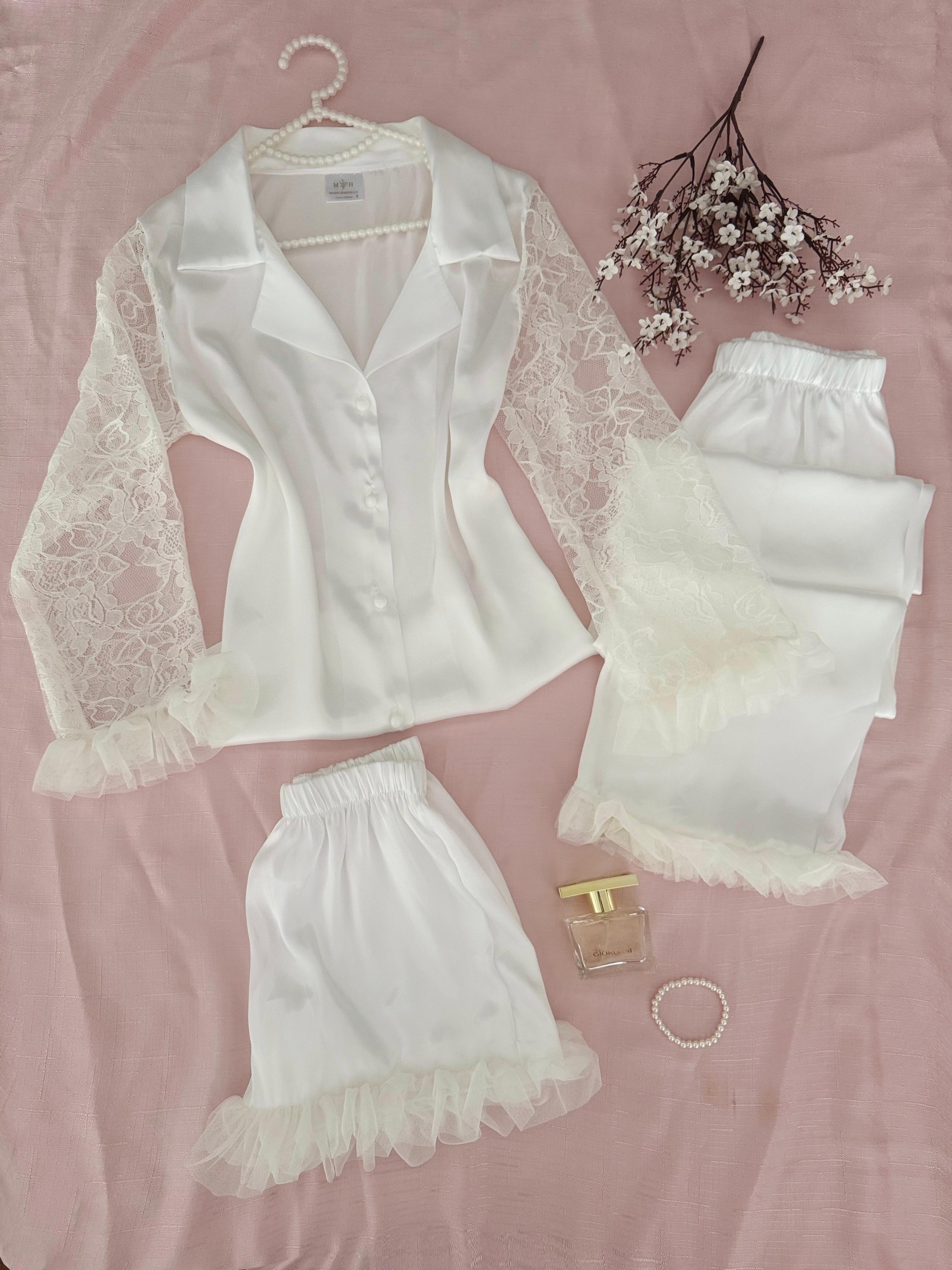 Cansel Beyaz Kol Tül Detaylı Saten Pijama