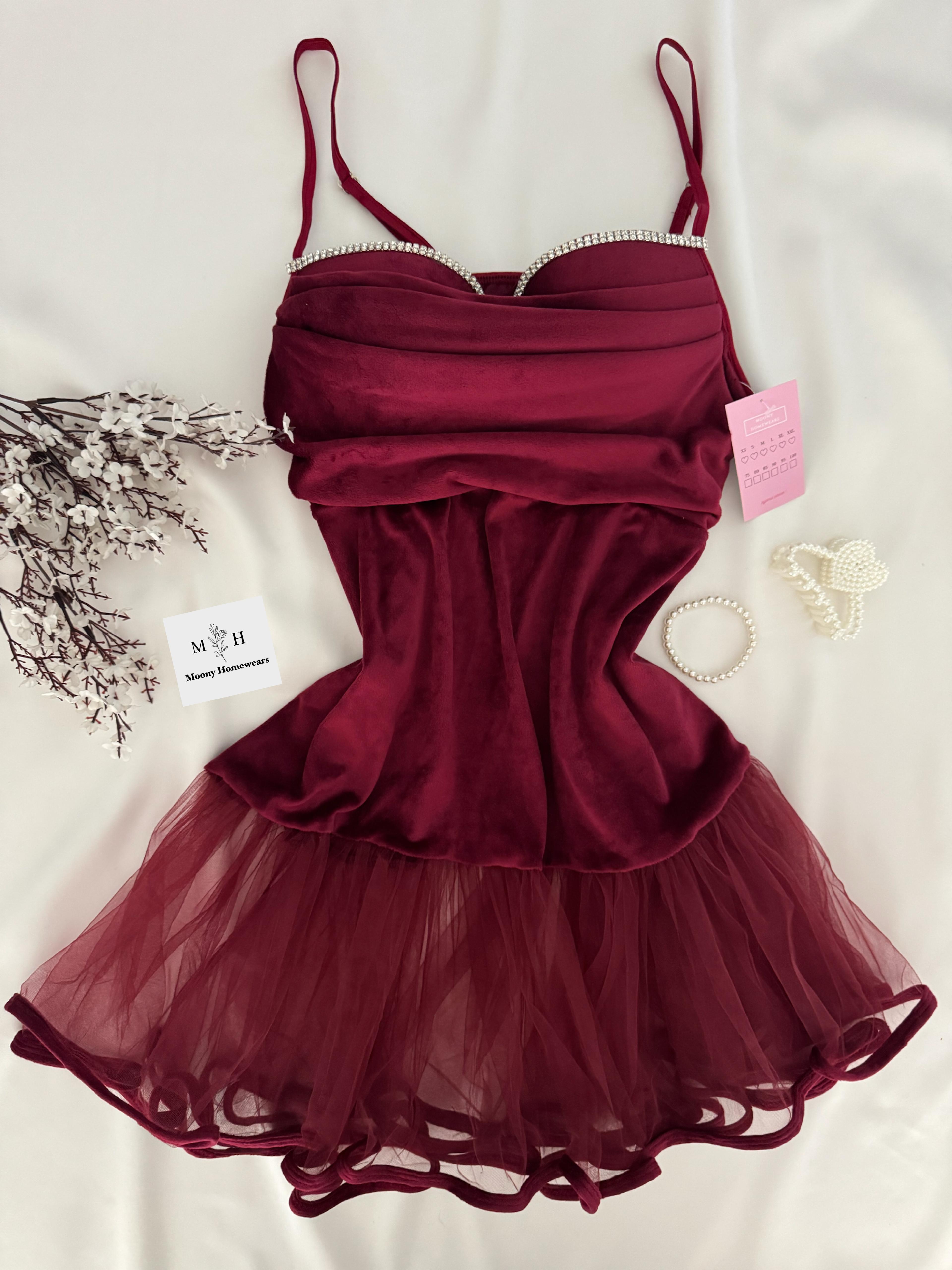 Destekli Kutulu Edinburgh Kadife Gecelik 