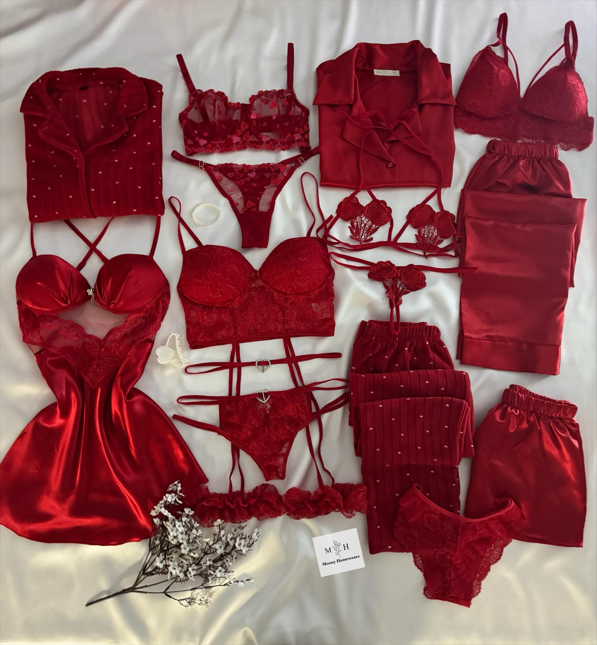 Kutulu On Dört Parça Boxe Çeyiz Seti 