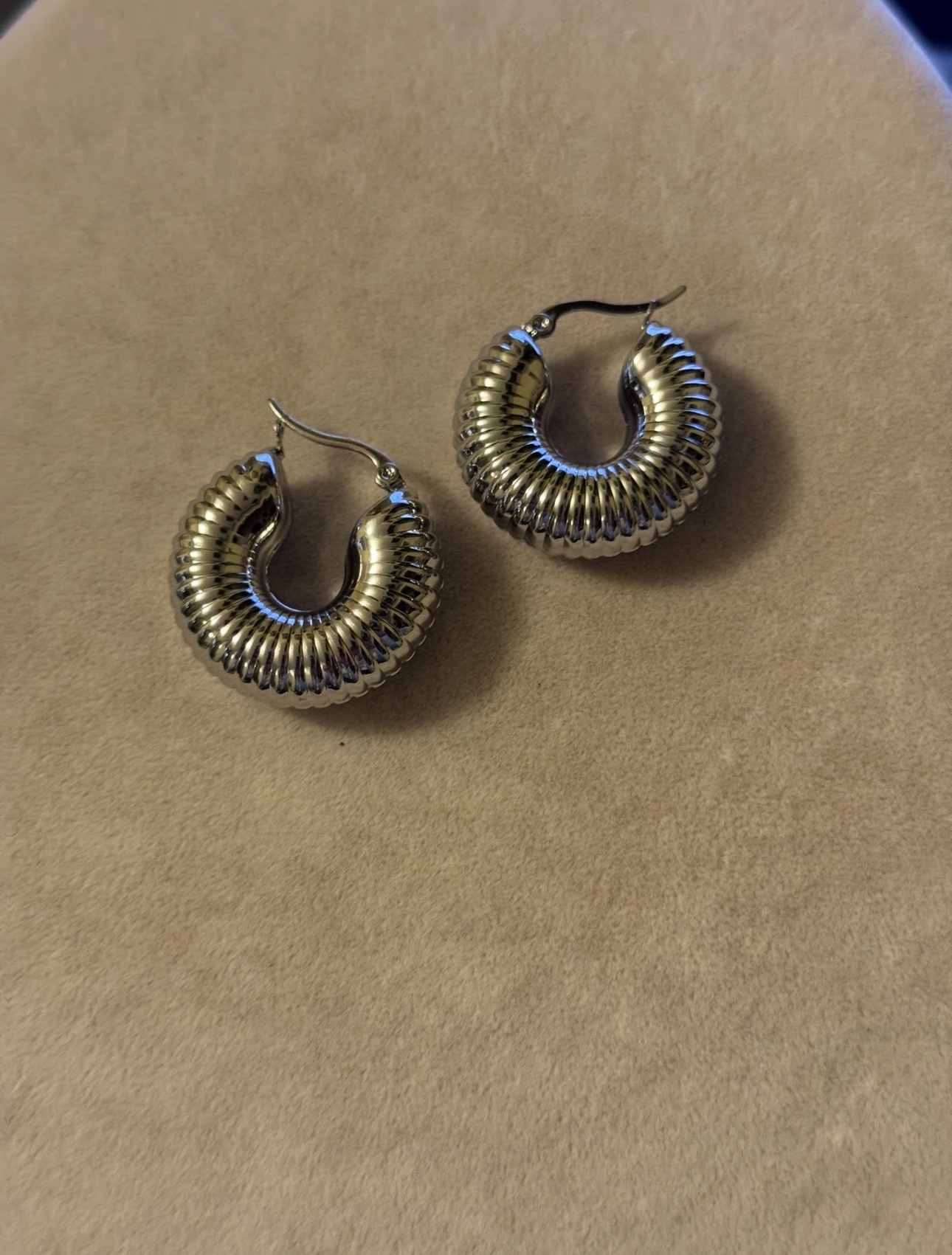 Baget Tam Halka Küpe