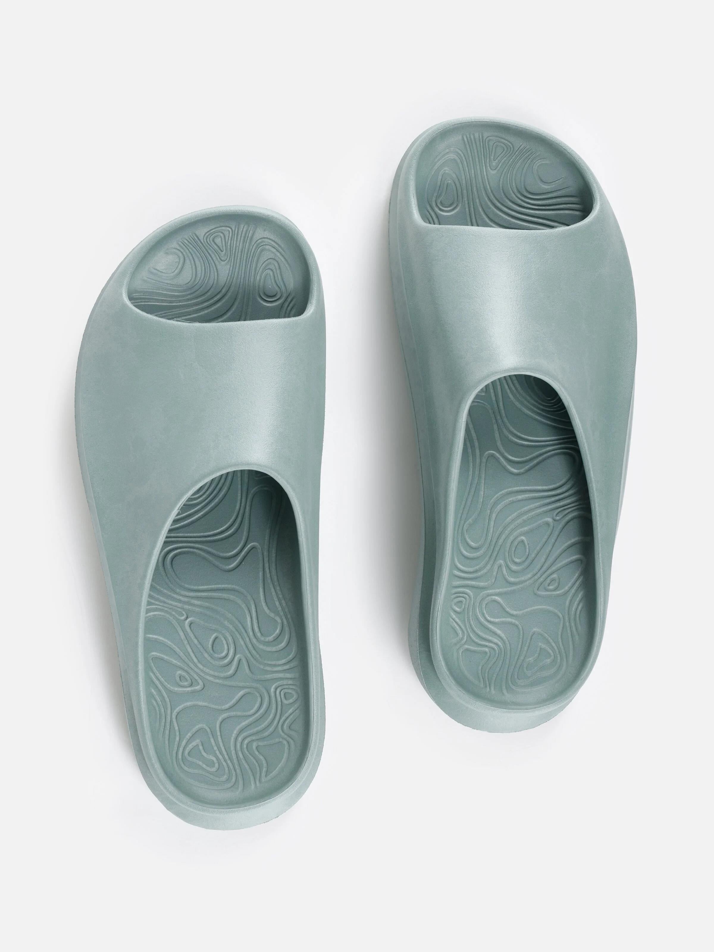 AKSESUAR KADIN TERLIK Modern Fit