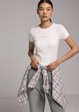 ÖRME KADIN KISA KOL T-SHIRT Slim Fit