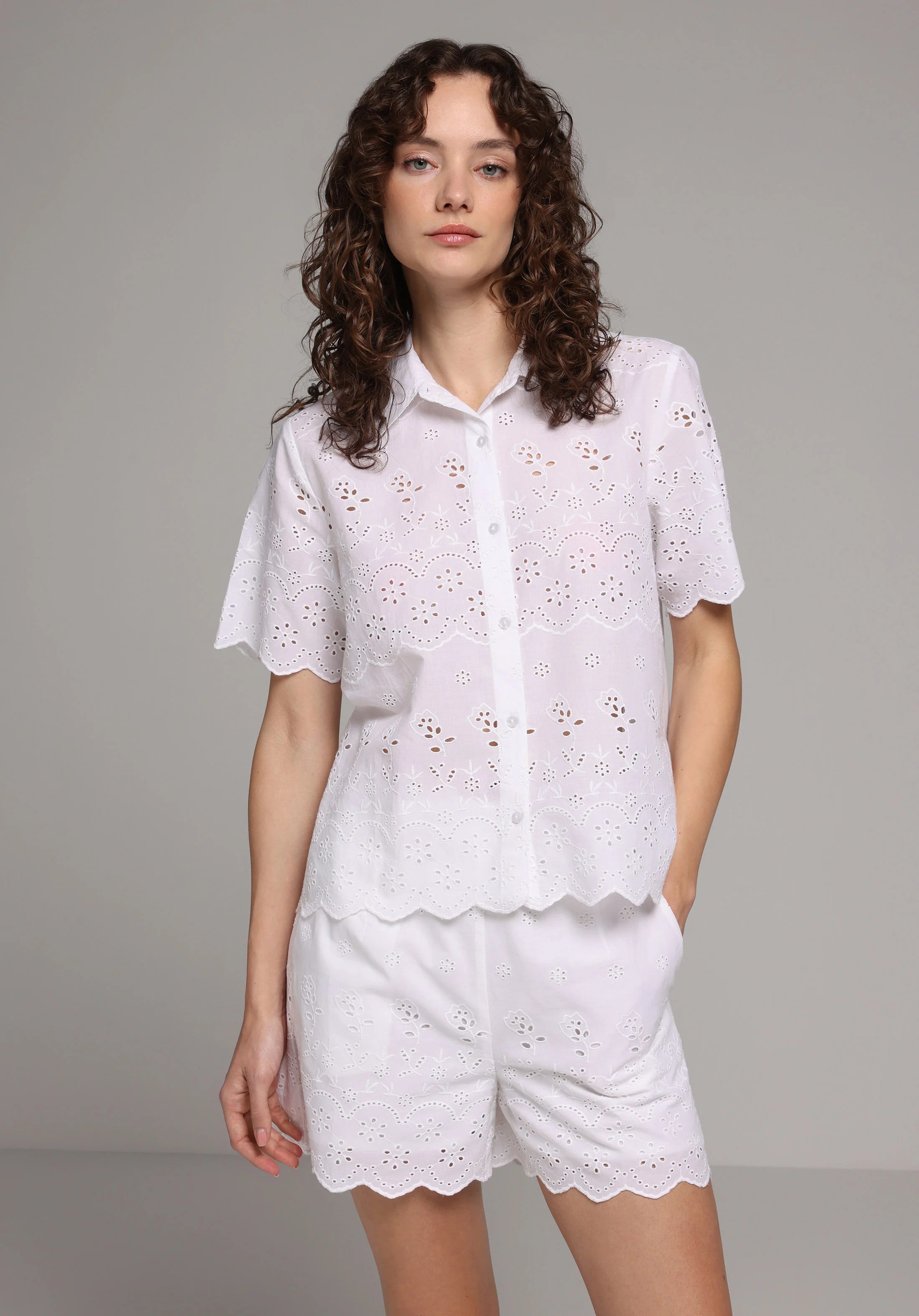 DOKUMA ALT KADIN ŞORT Regular Fit