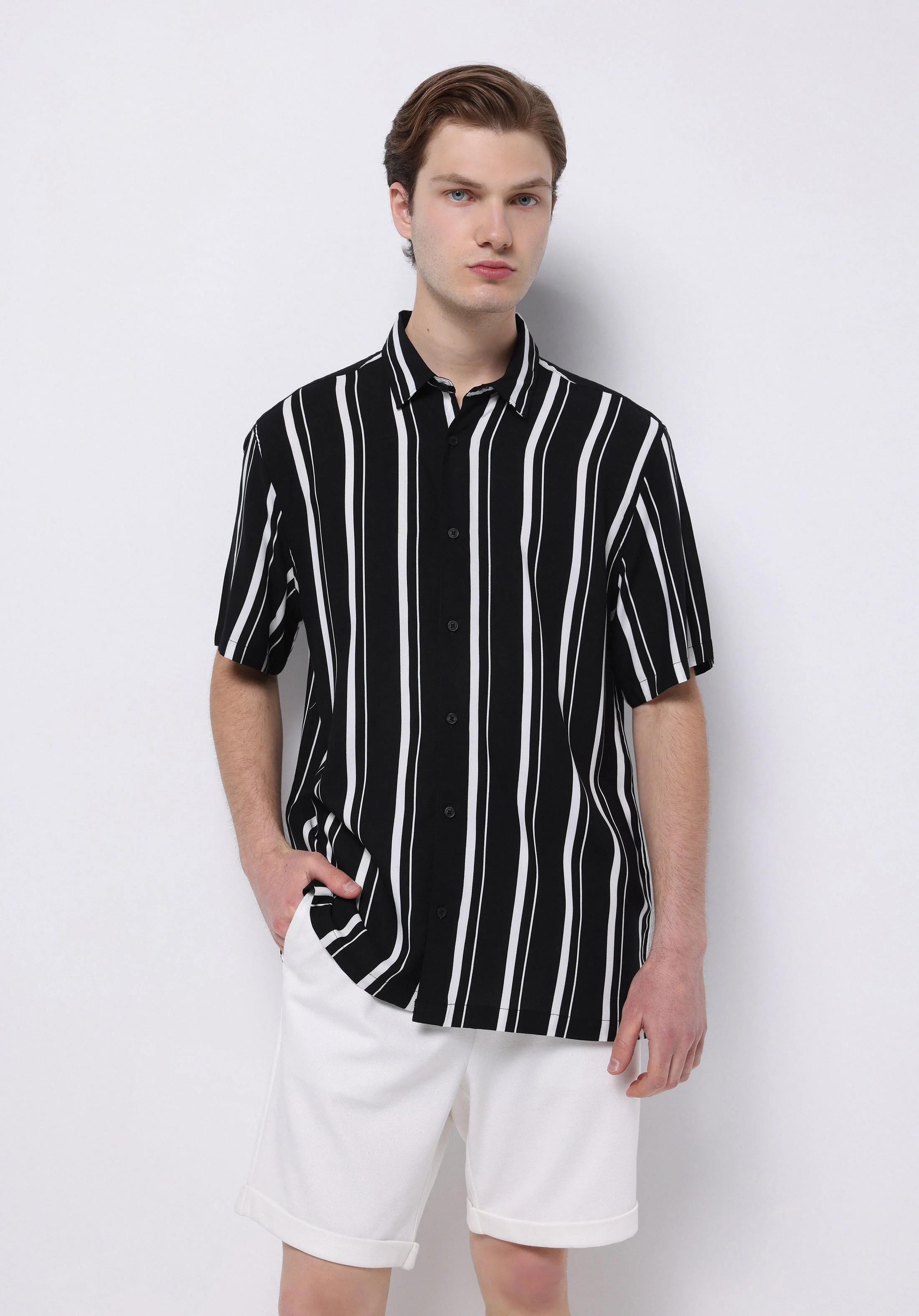 DOKUMA ÜST ERKEK KISA KOL GÖMLEK Regular Fit