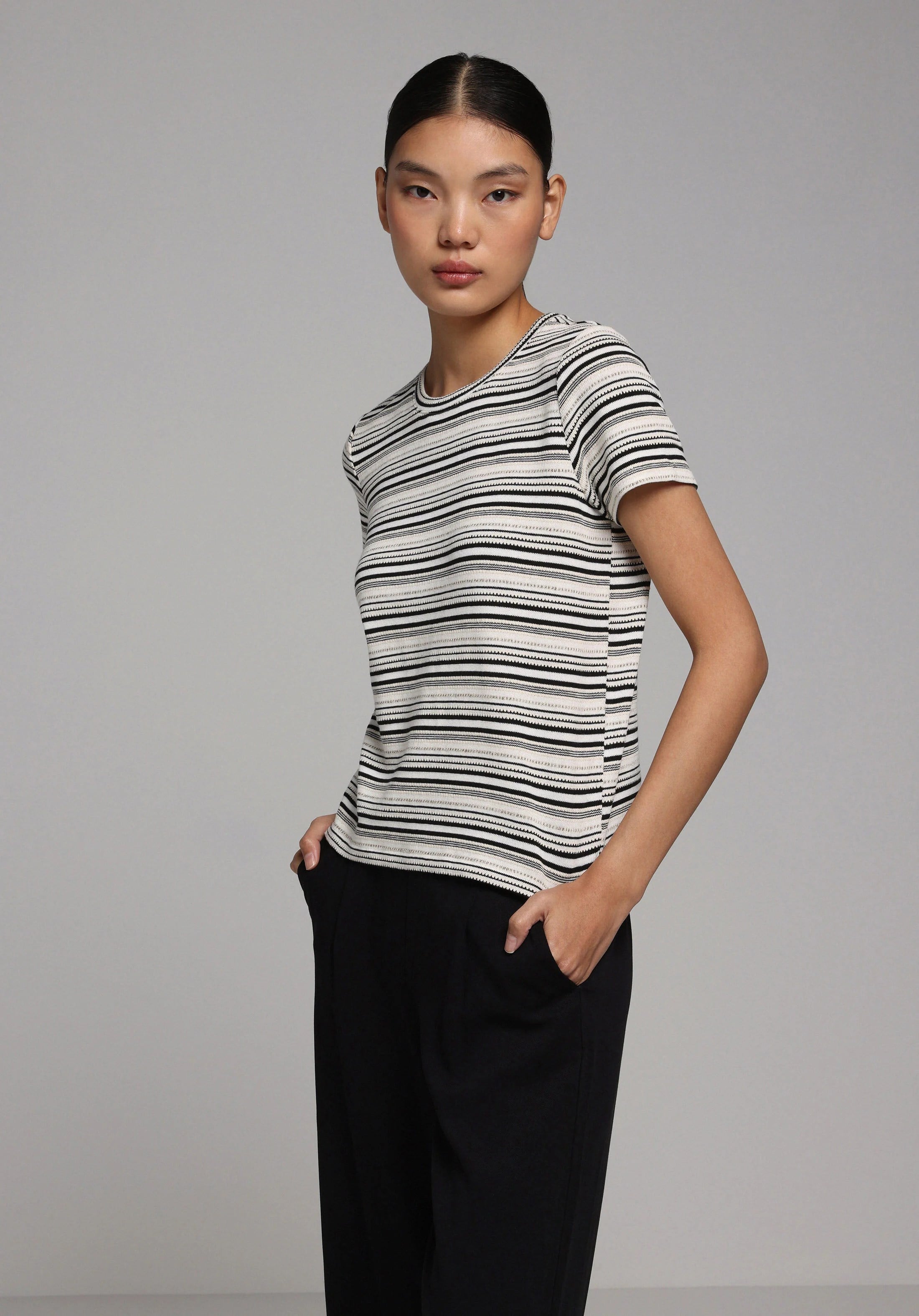 ÖRME KADIN KISA KOL T-SHIRT Regular Fit