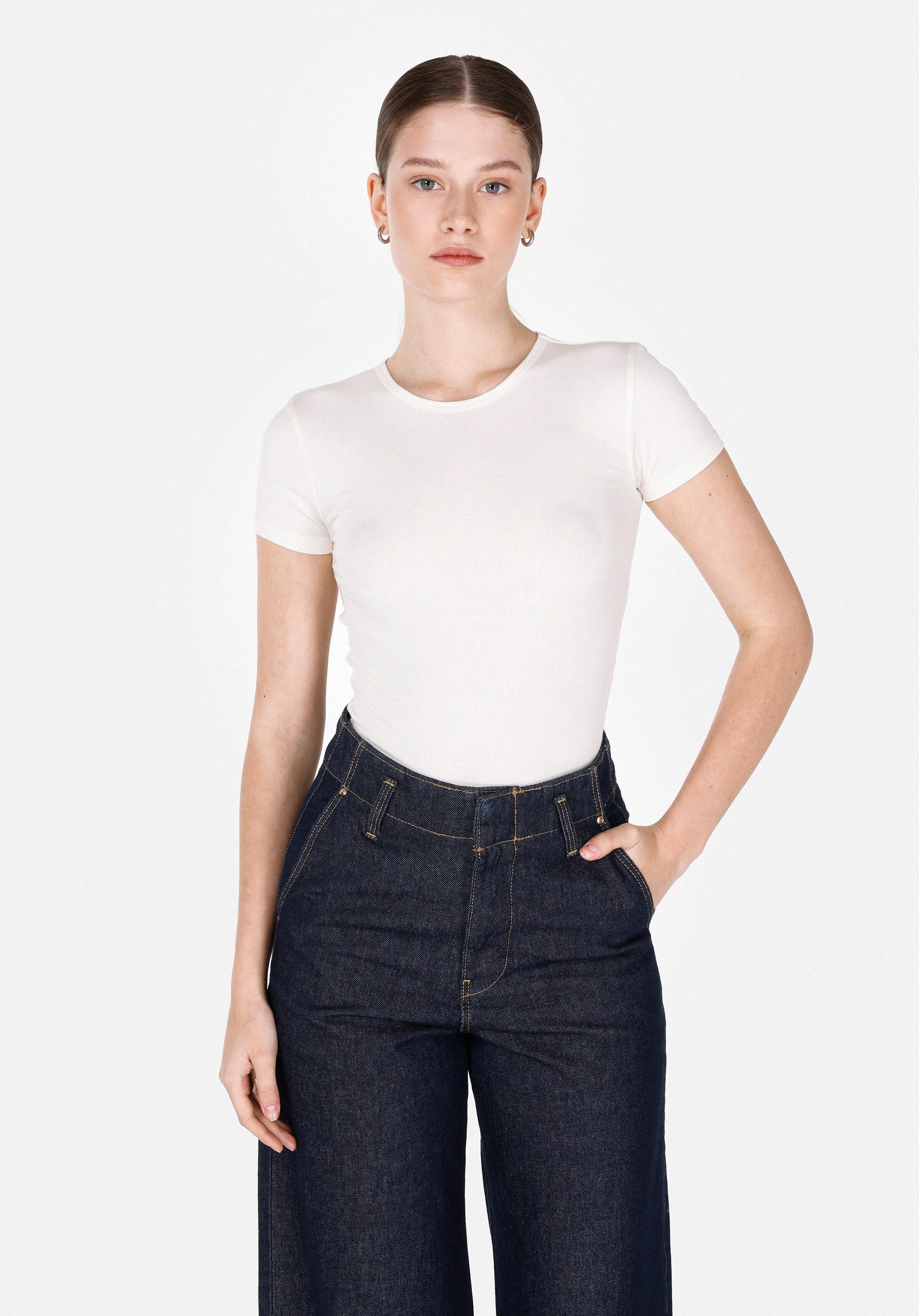 ÖRME KADIN KISA KOL T-SHIRT Slim Fit